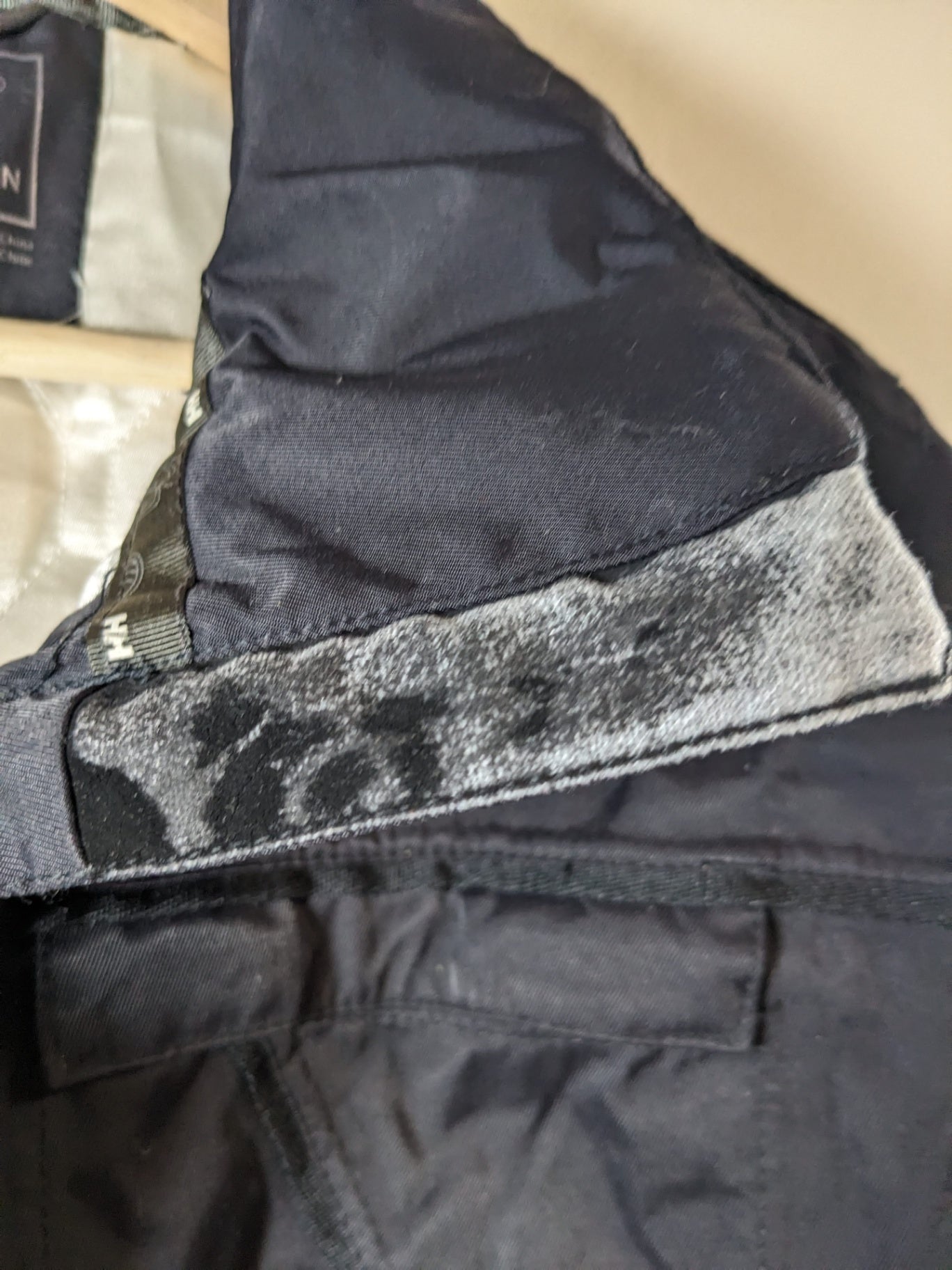 Helly Hansen Winter Jacket - Small