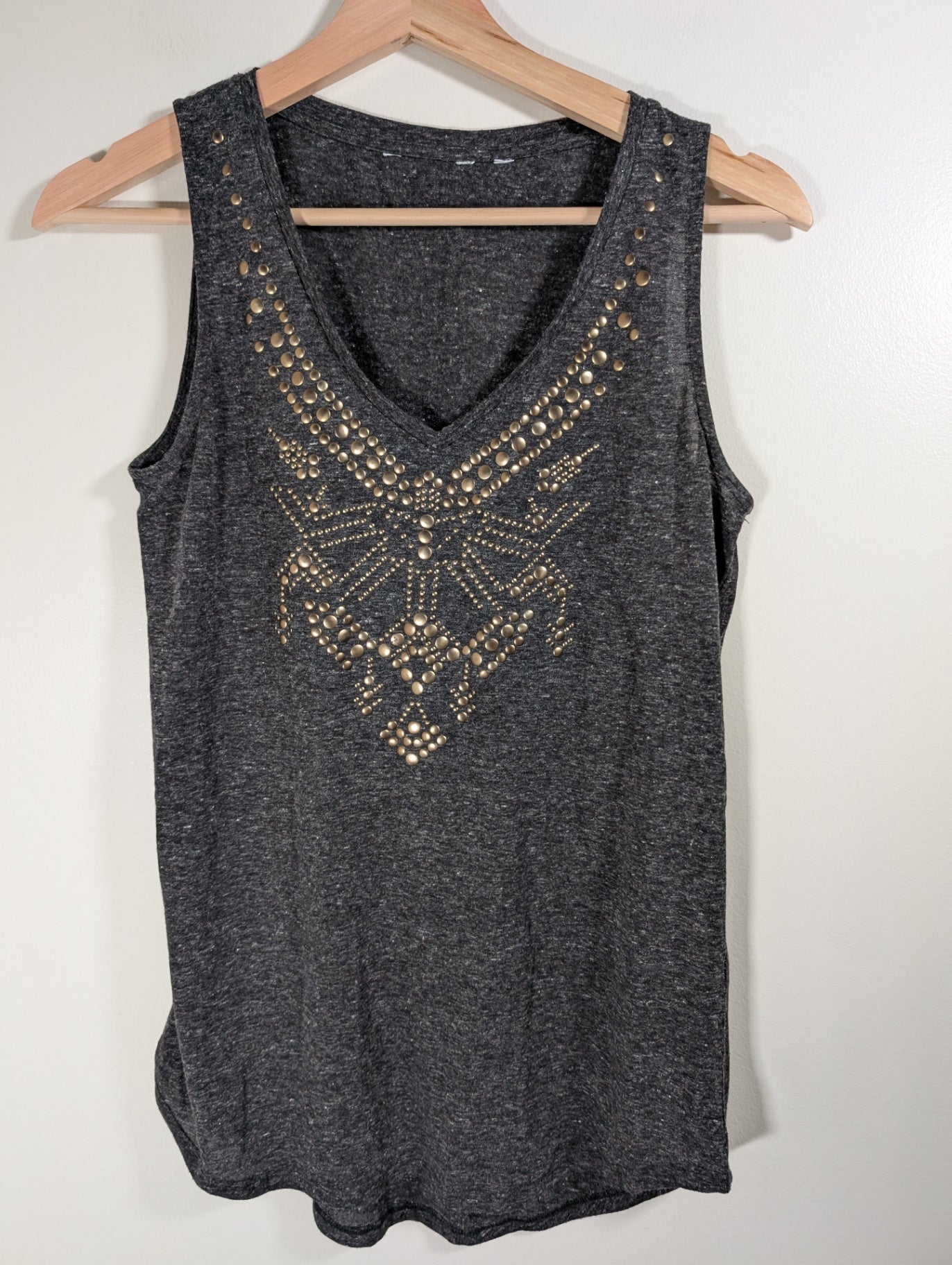 No label embellished tank - appears small