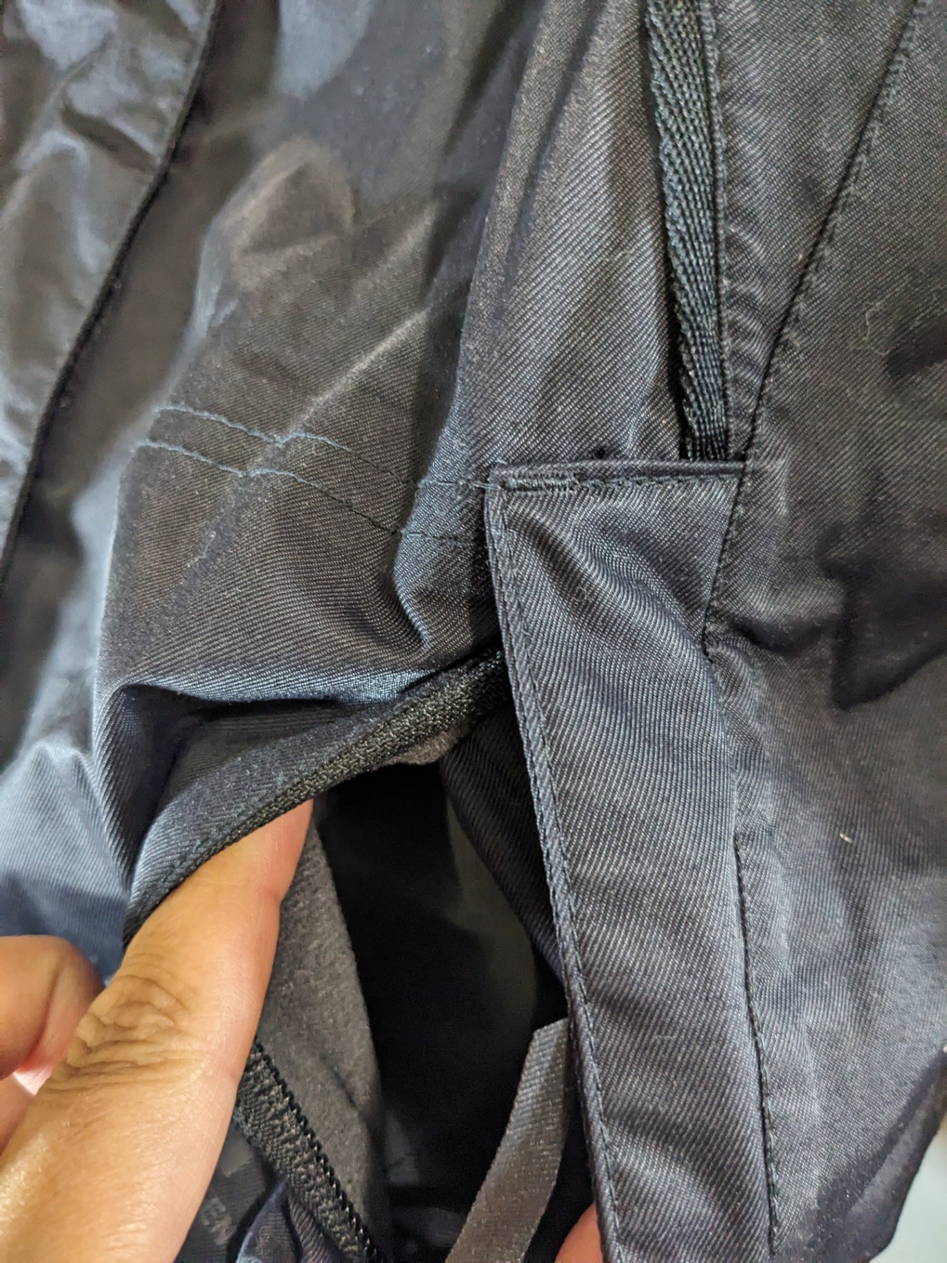 Helly Hansen Winter Jacket - Small
