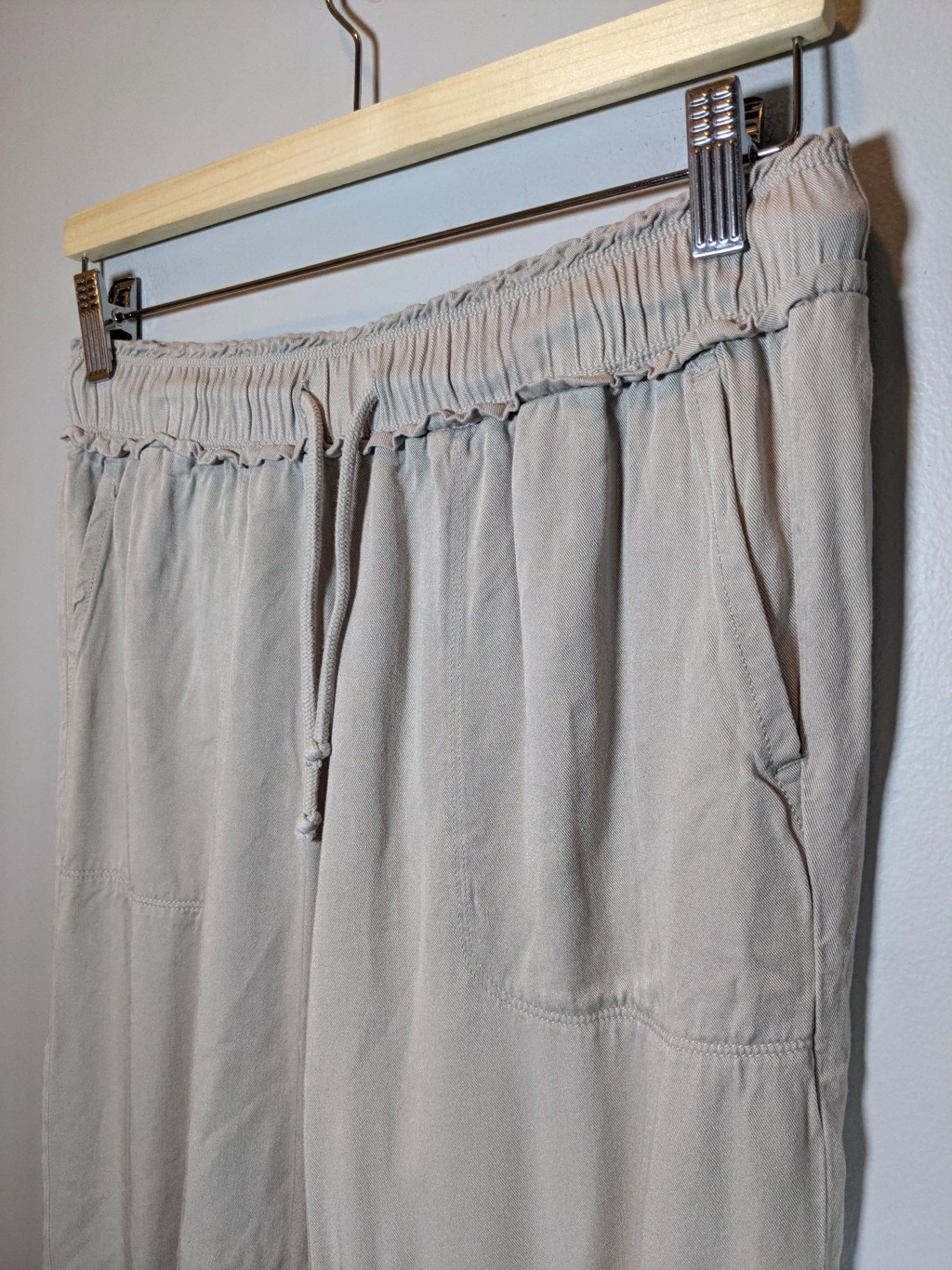 Splendid Beige Drawstring Pants - Medium