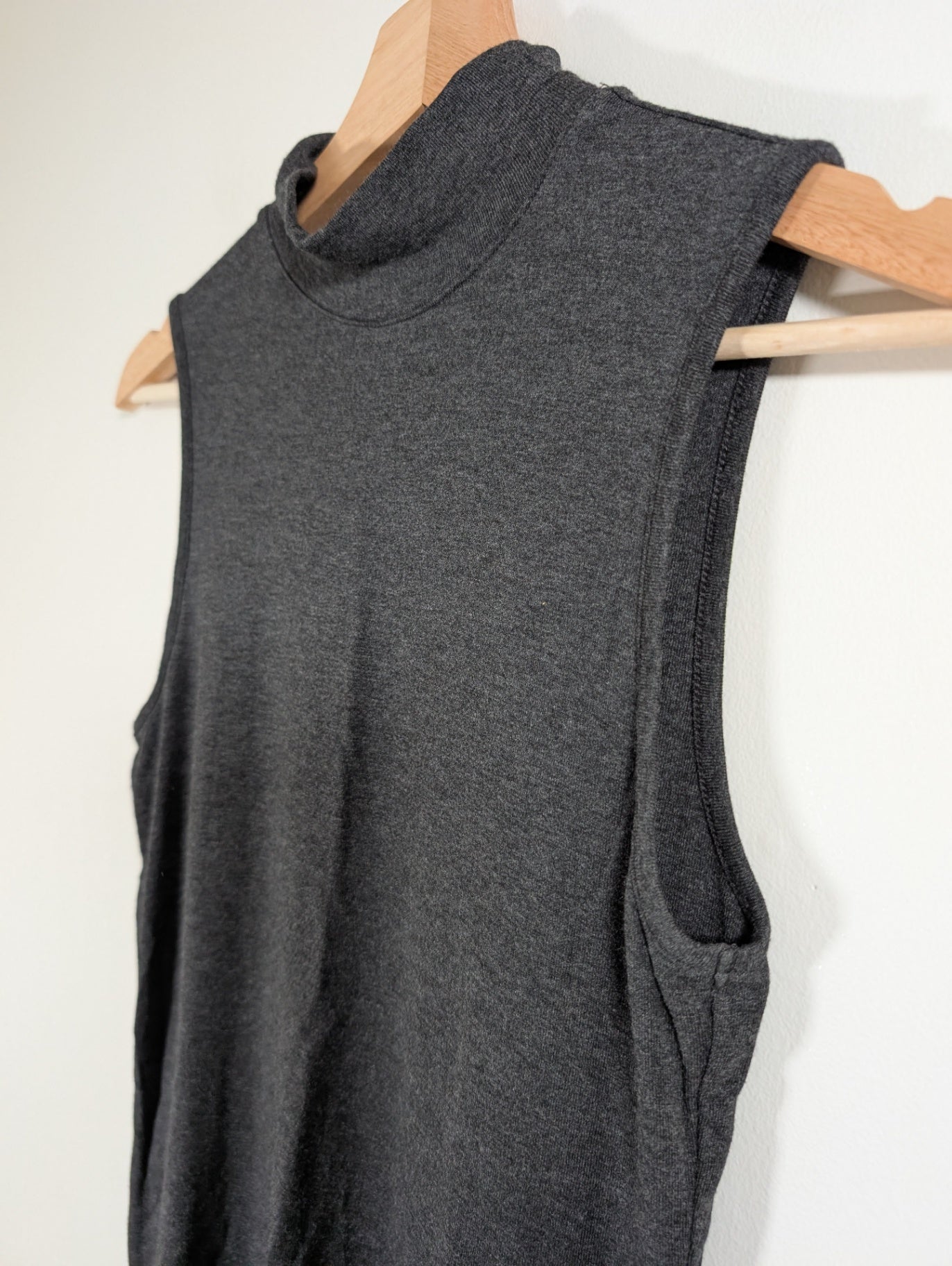 RW&Co. mock neck tank - Small