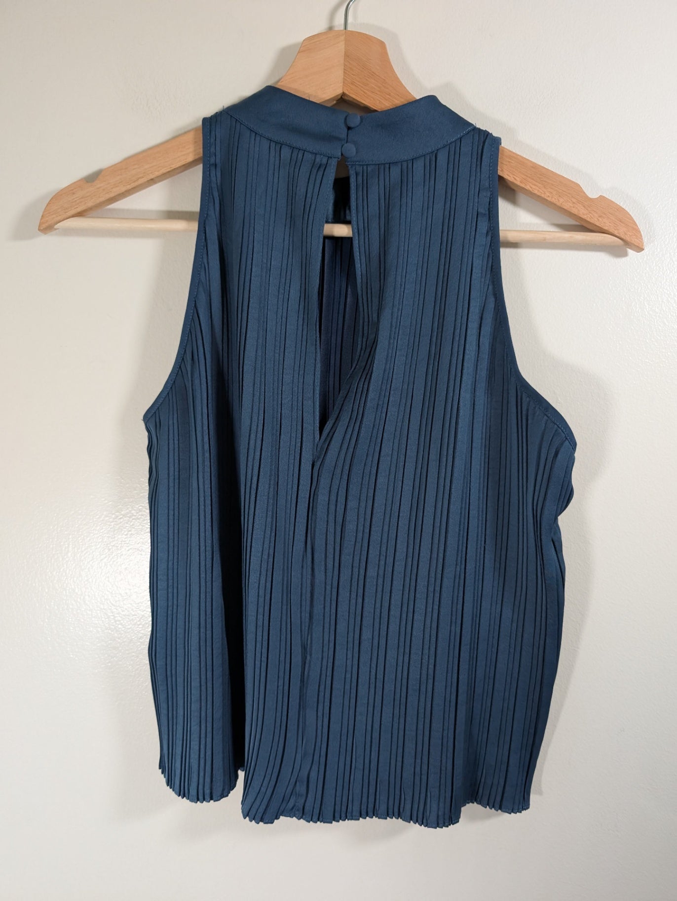 RW&Co. Pleated blue blouse - Small