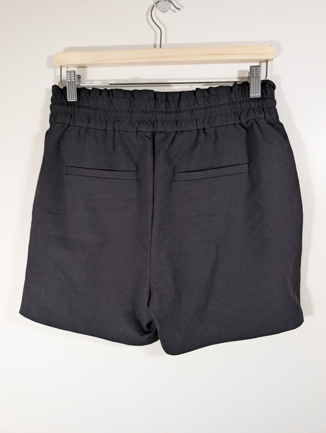 NWT Vero Moda Short Ruffle Shorts - Medium