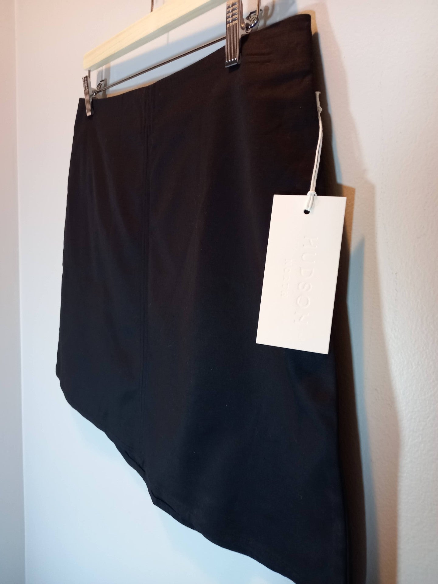 NWT Hudson North Black Skirt Sz L