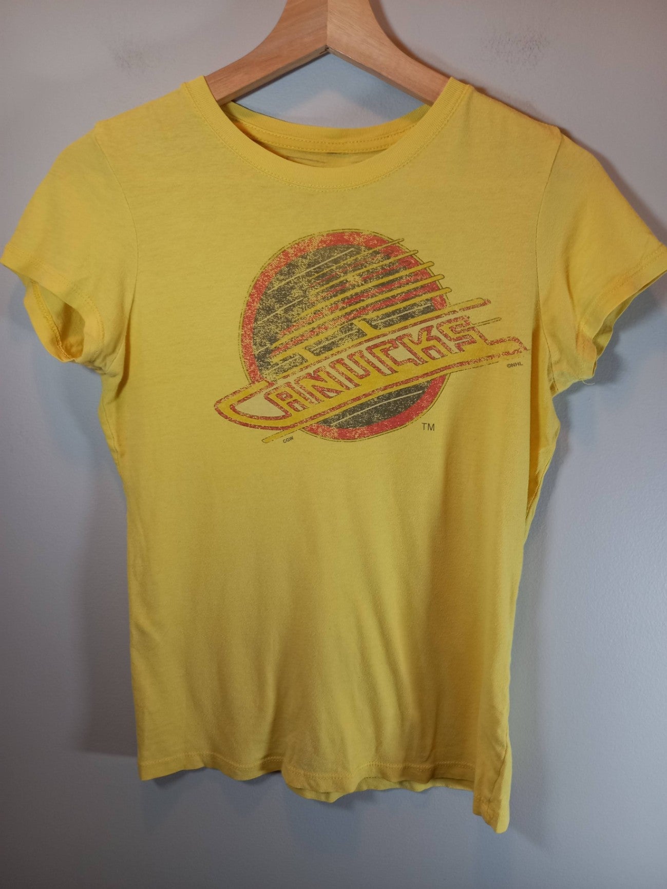 Canucks Old Logo T-Shirt Sz S