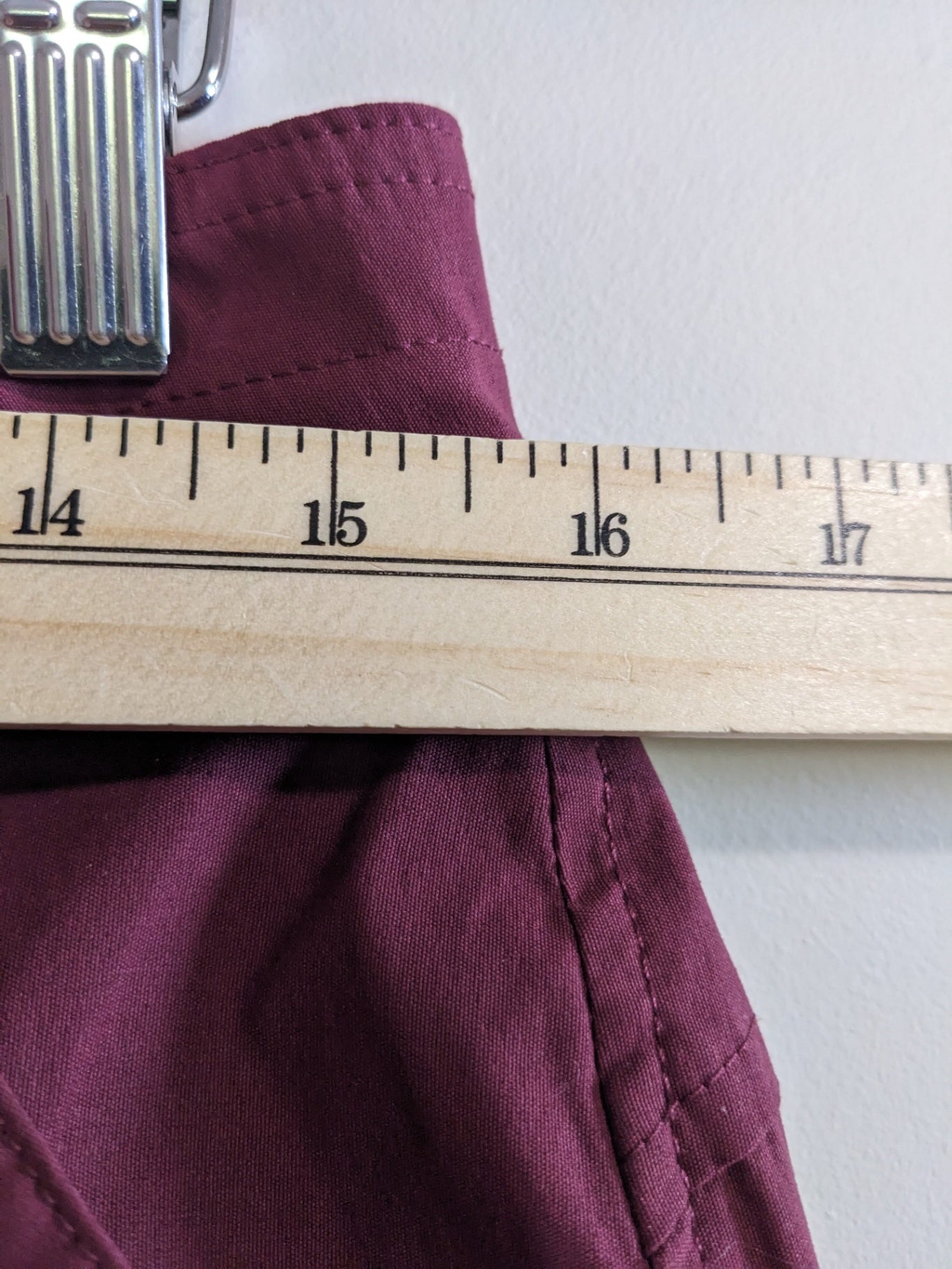 Eddie Bauer Burgundy Shorts - Sz 8
