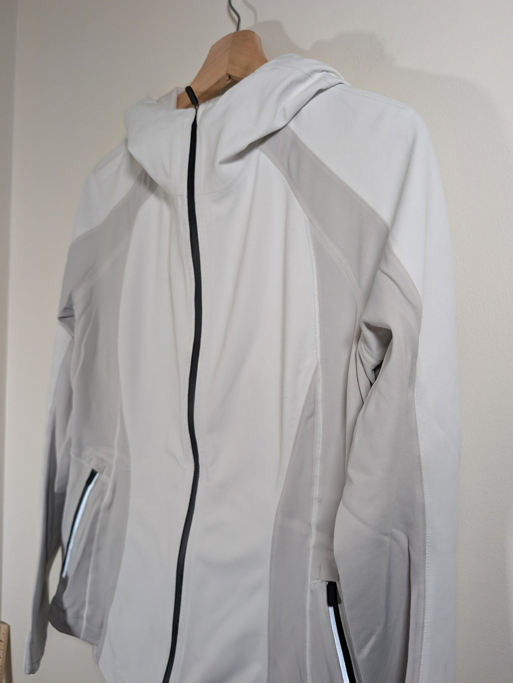 Lululemon Jacket - SZ 8