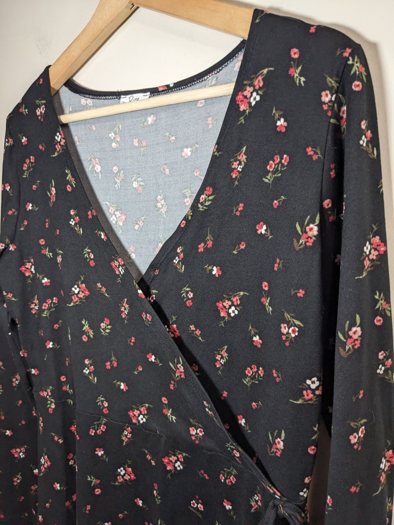 Ripe black floral dress Medium