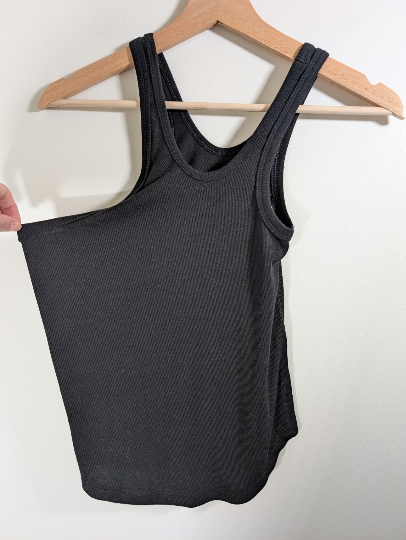 Old Navy Black Tank Top - Small