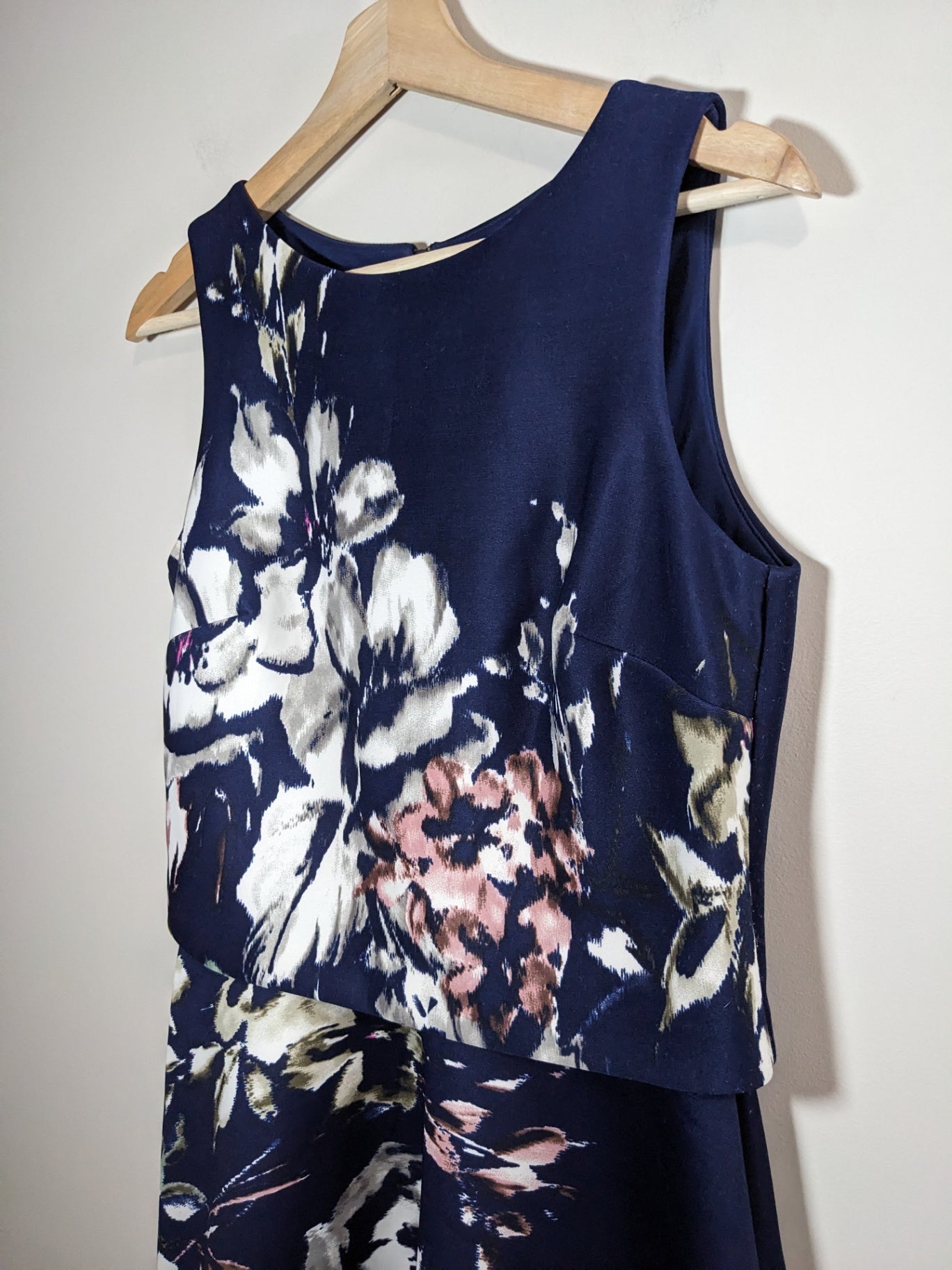 Just Taylor Navy Floral Dress