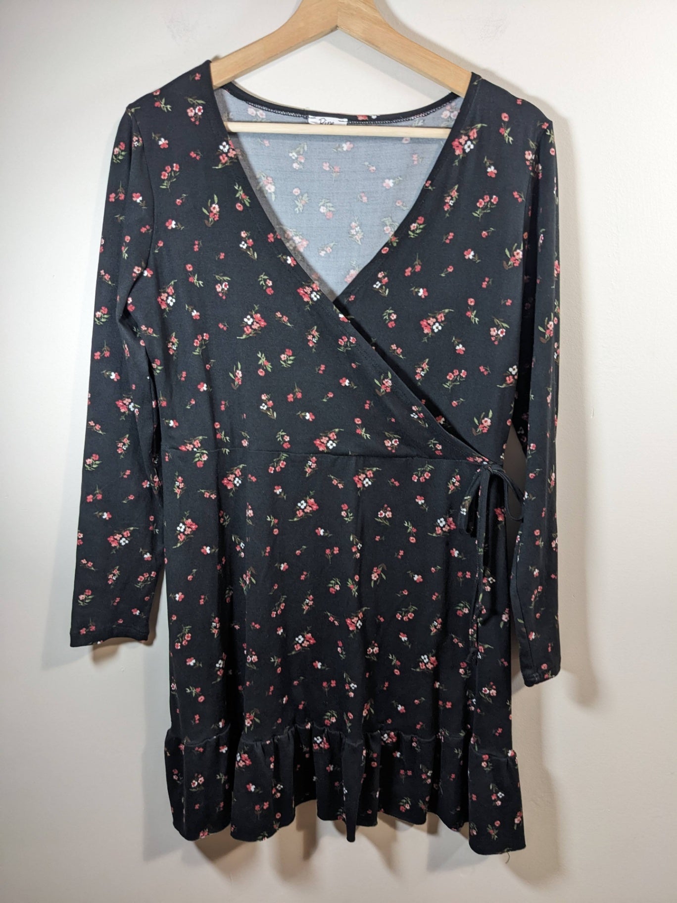 Ripe black floral dress Medium