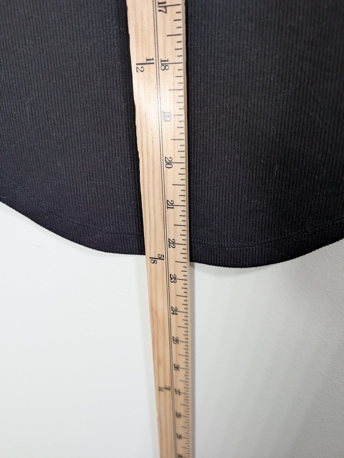 Old Navy Black Tank Top - Small