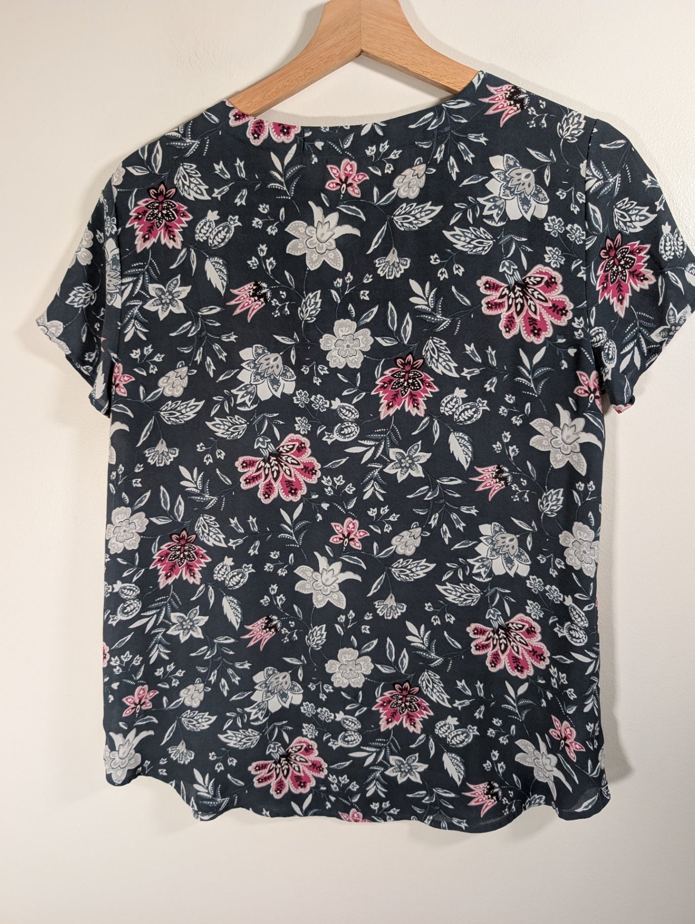 LOFT floral blouse - Small