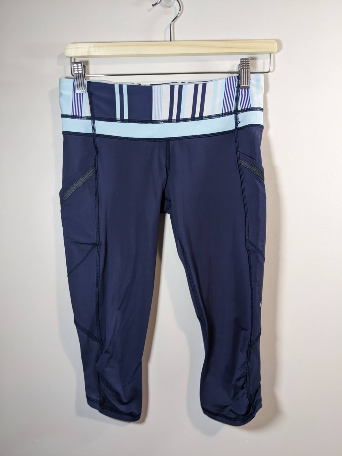 Lululemon Blue/White Stripe Crop Sz 6