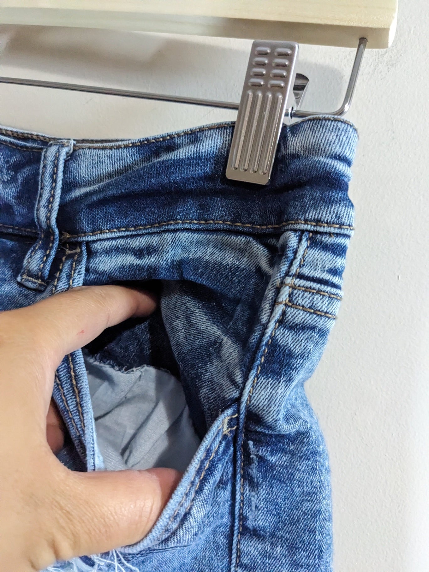 Warehouse One distressed denim shorts - SZ 6