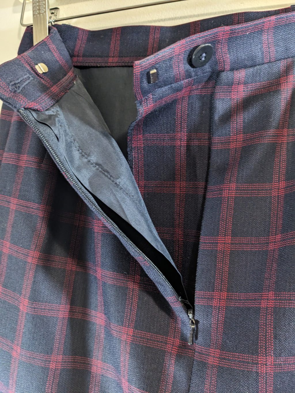 Jaeger Plaid Wool/Silk Skirt - appears xs