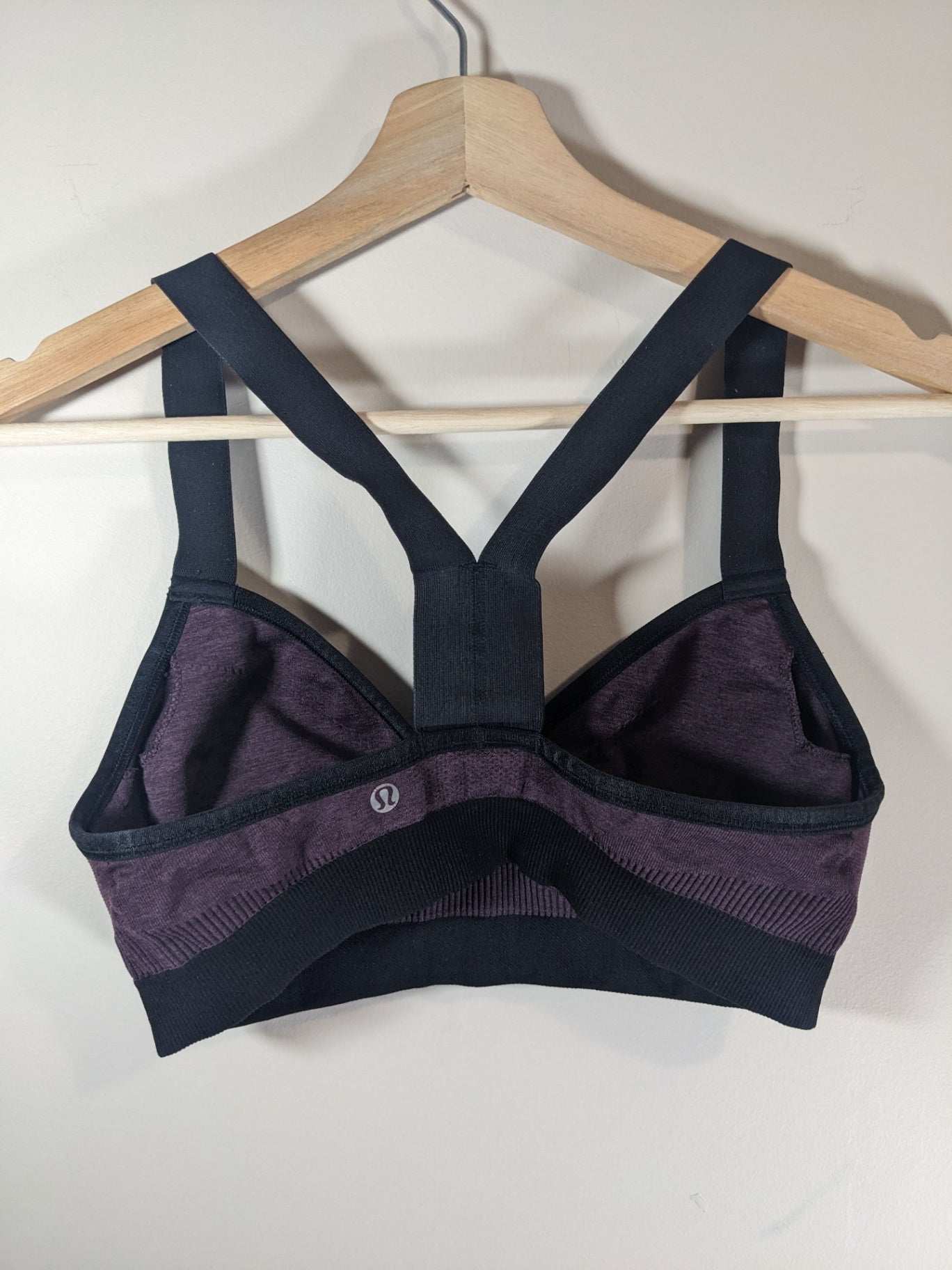 Lululemon Hold Your Om Sports Bra Sz 8