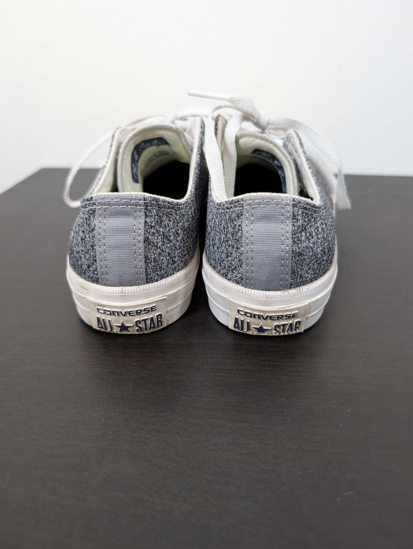 Converse Chuck Taylor's - SZ 8
