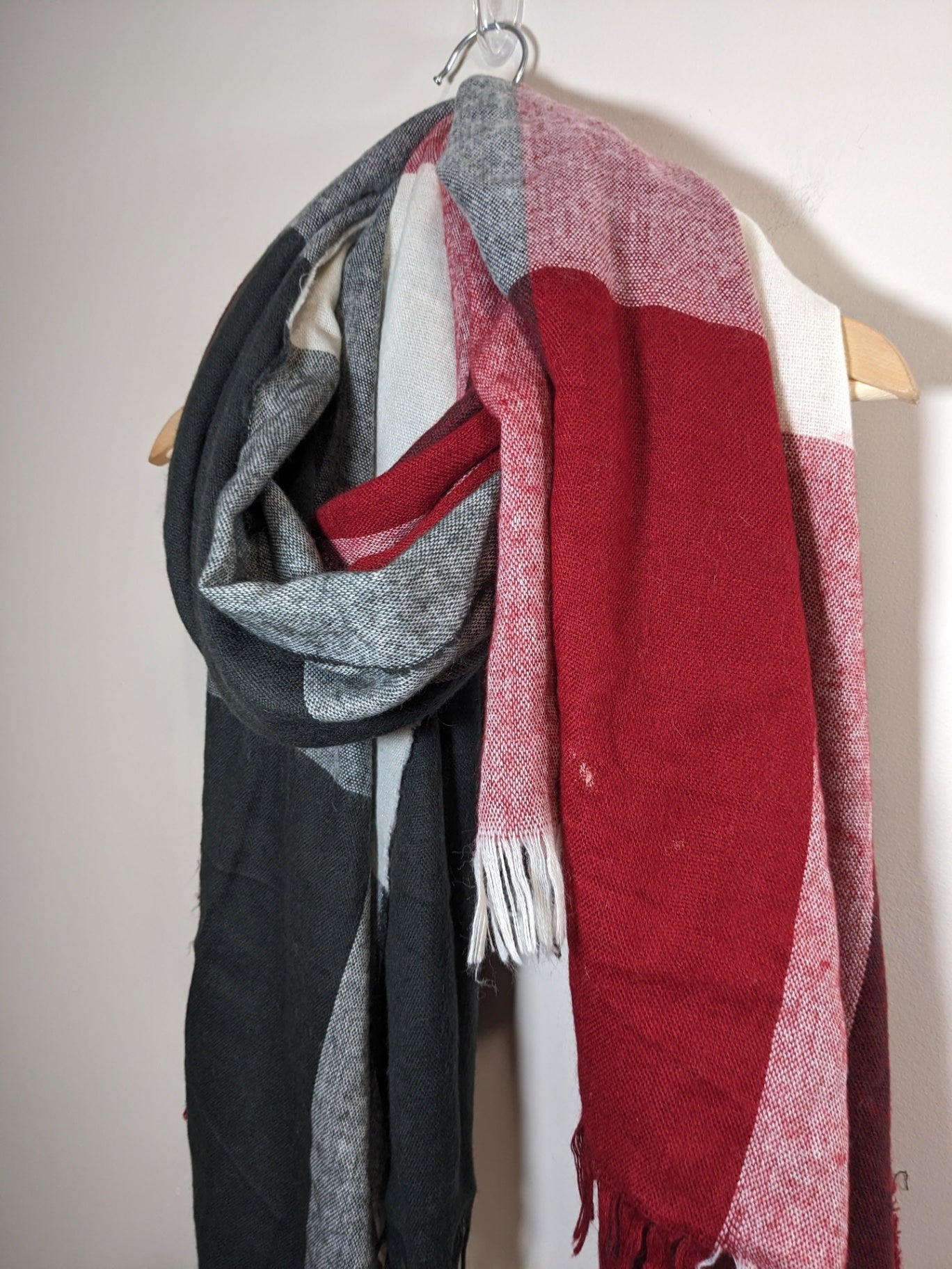 Unknown Brand Plaid Fall/Winter Scarf