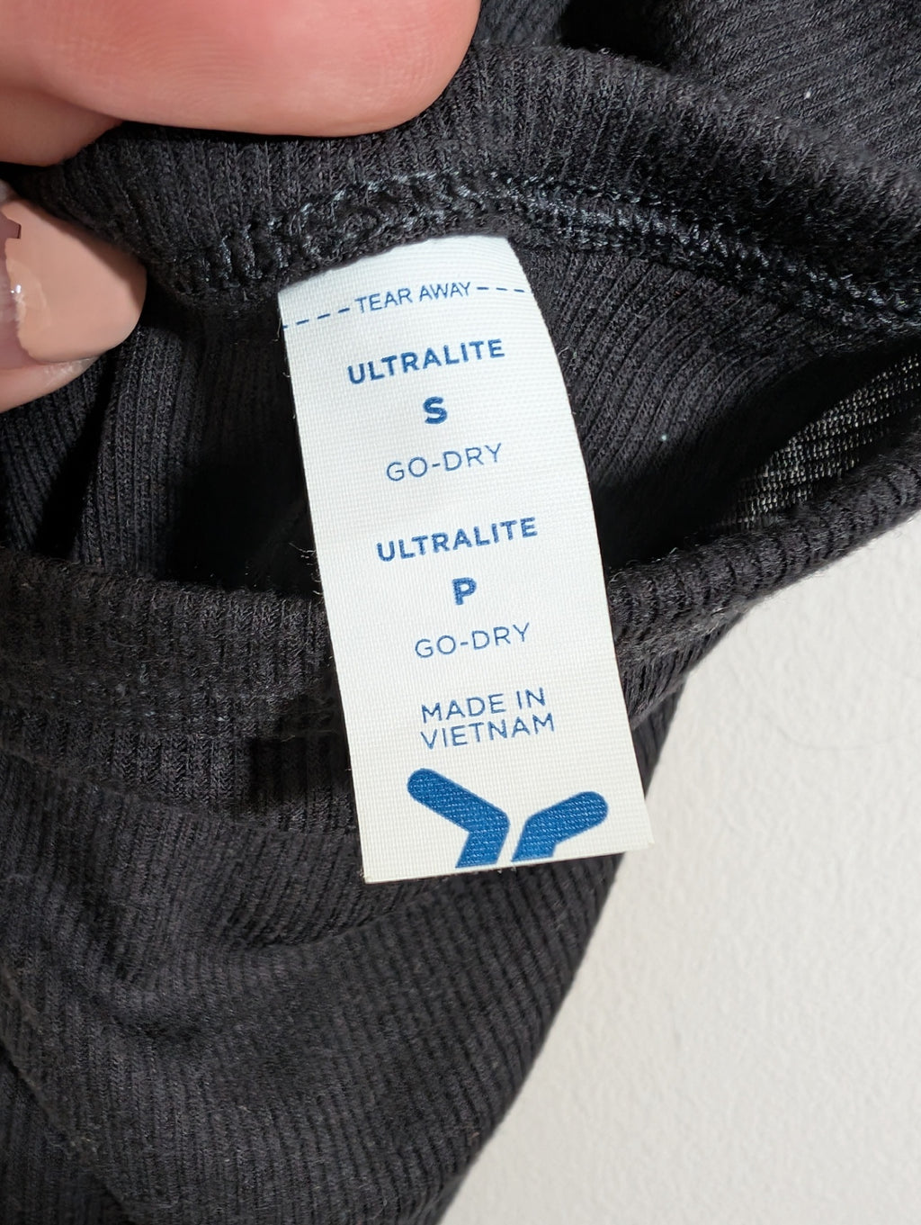 Old Navy Black Tank Top - Small