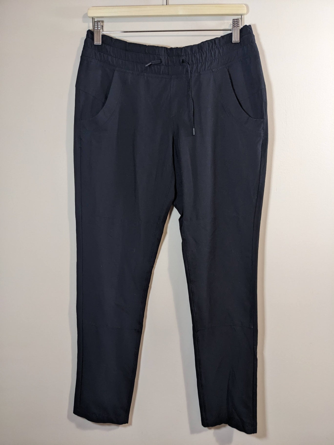 MEC Regular Fit Nylon Pants Size 10