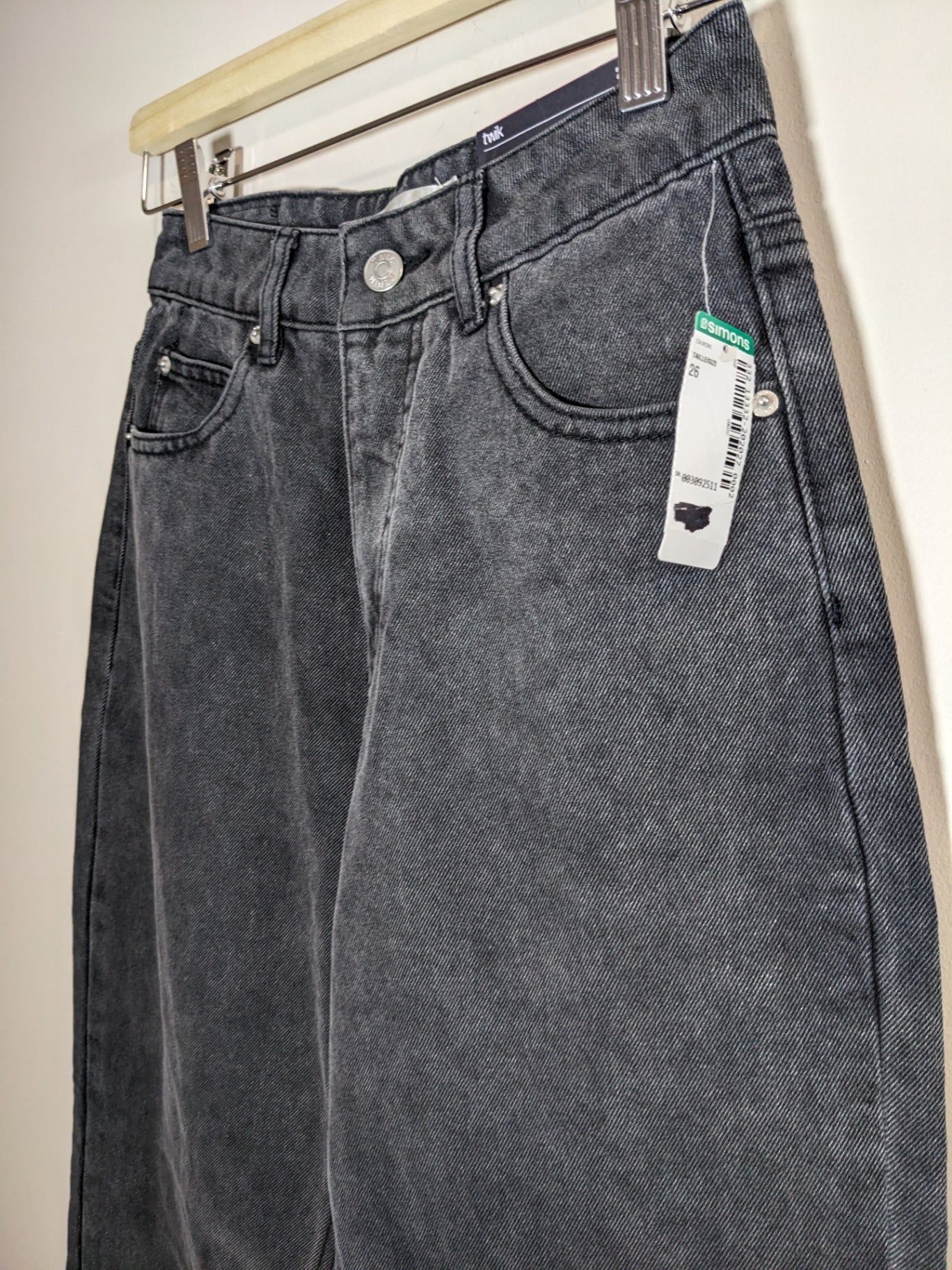 NWT Twik old school vintage mom fit jeans - SZ 26