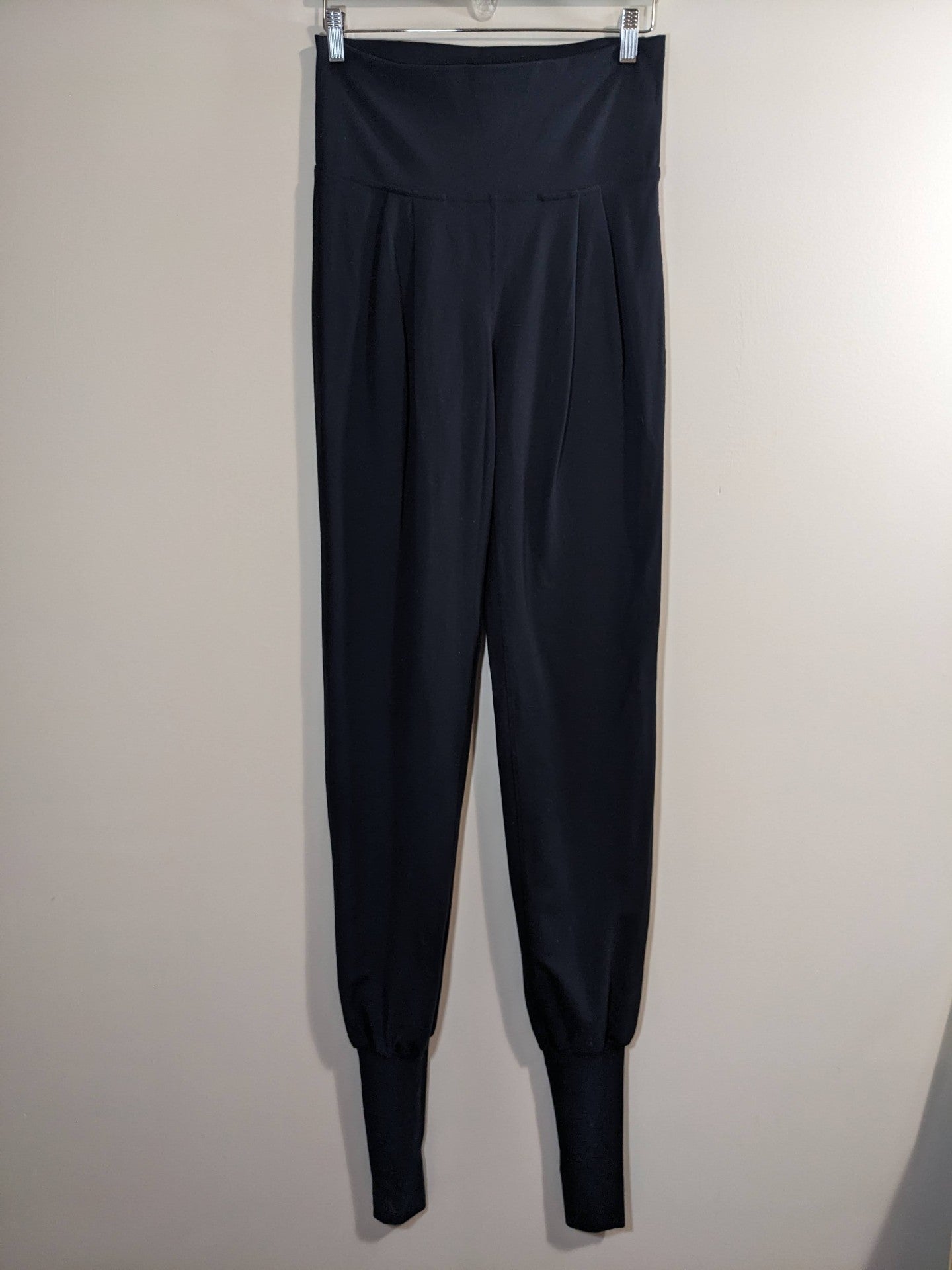 Lululemon Black Harlem Pants - Sz 6