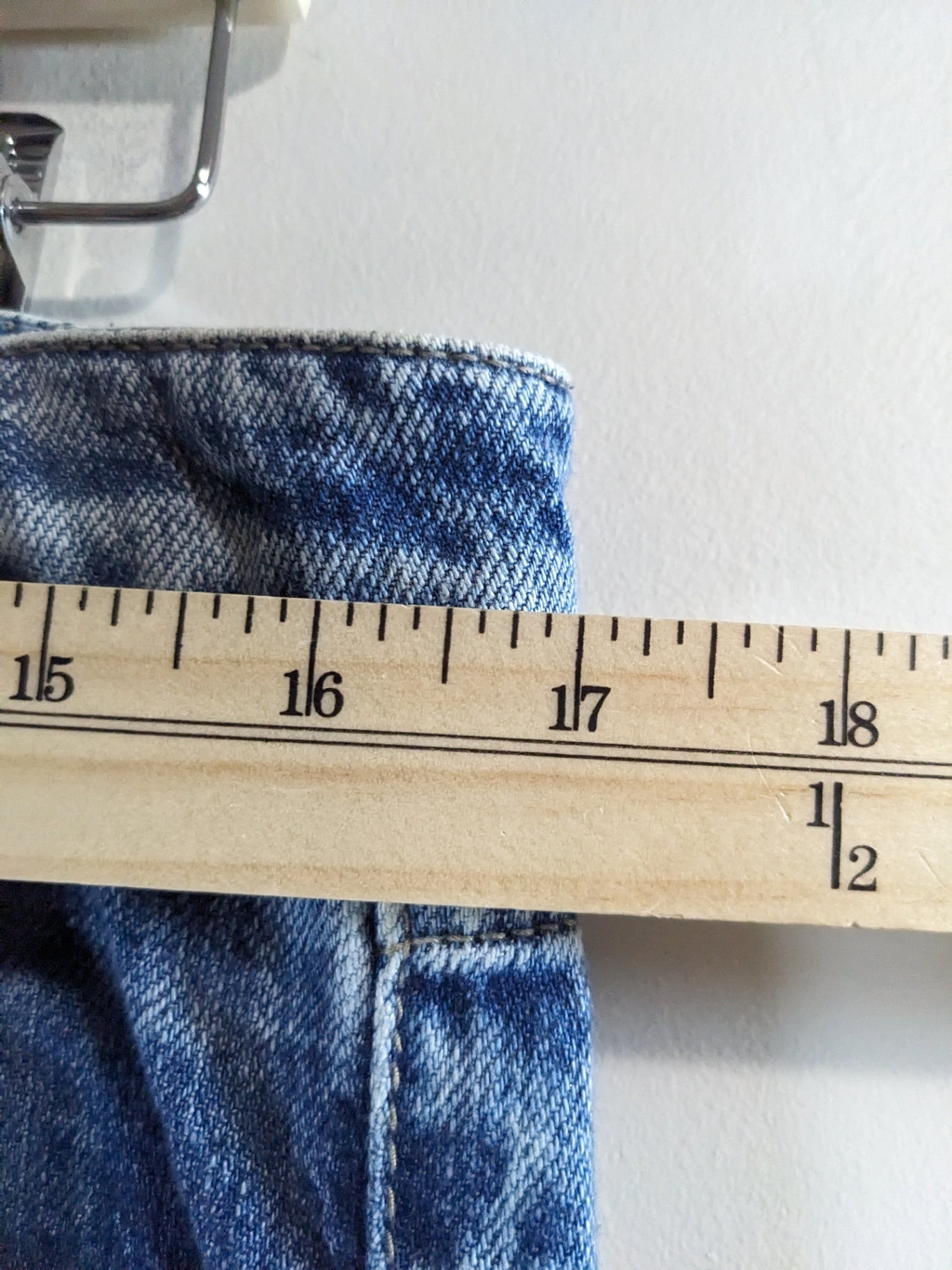 Garage Distressed Boyfriend Distressed Jeans - Sz 7
