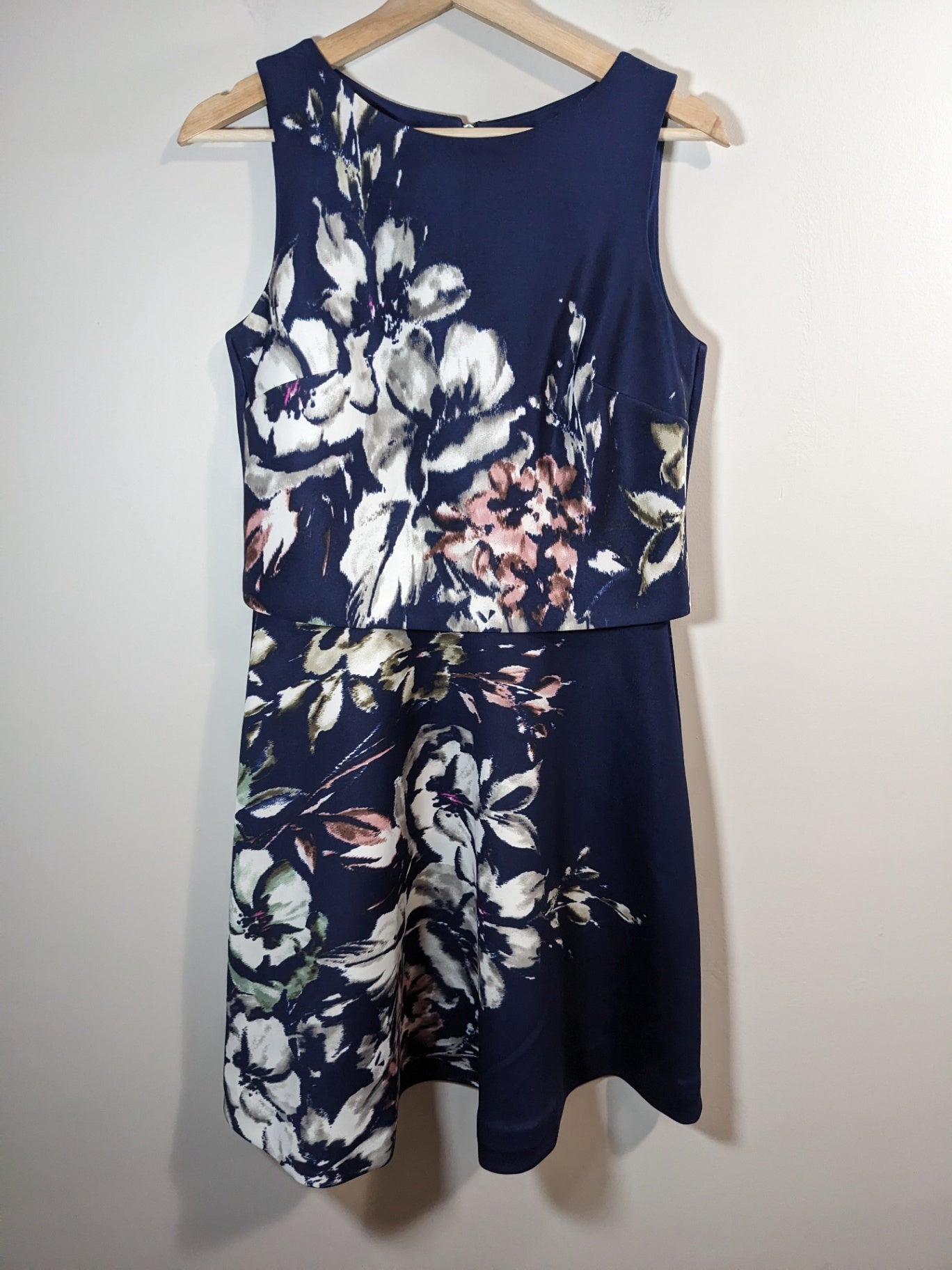 Just Taylor Navy Floral Dress