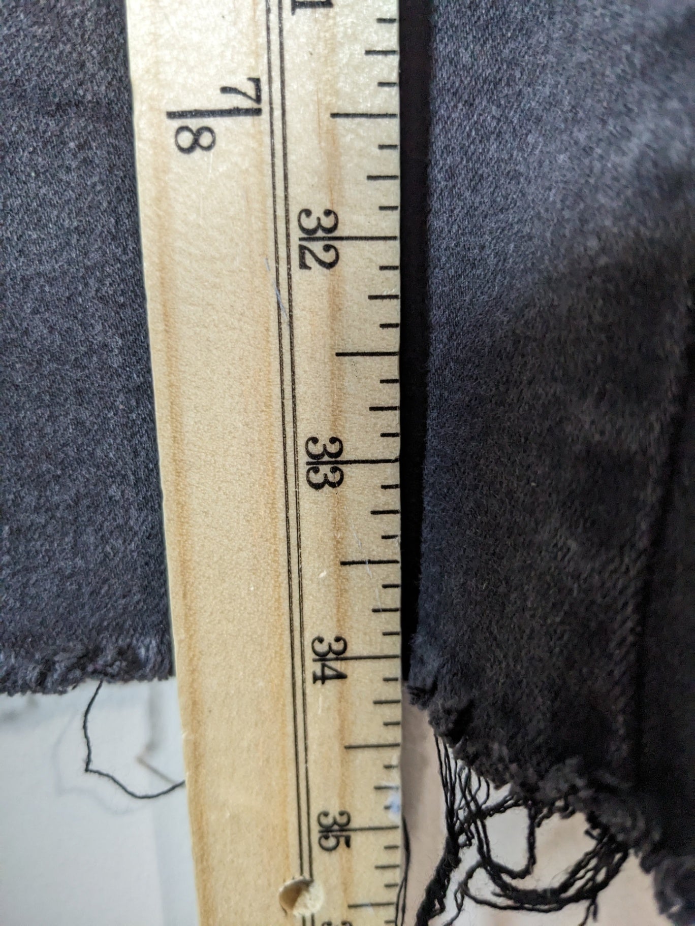 Old Navy distressed rockstar mid-rise jeans - SZ 8