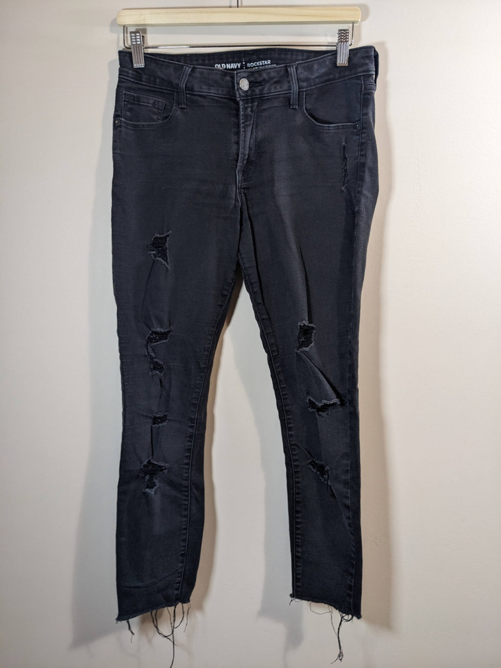 Old Navy distressed rockstar mid-rise jeans - SZ 8