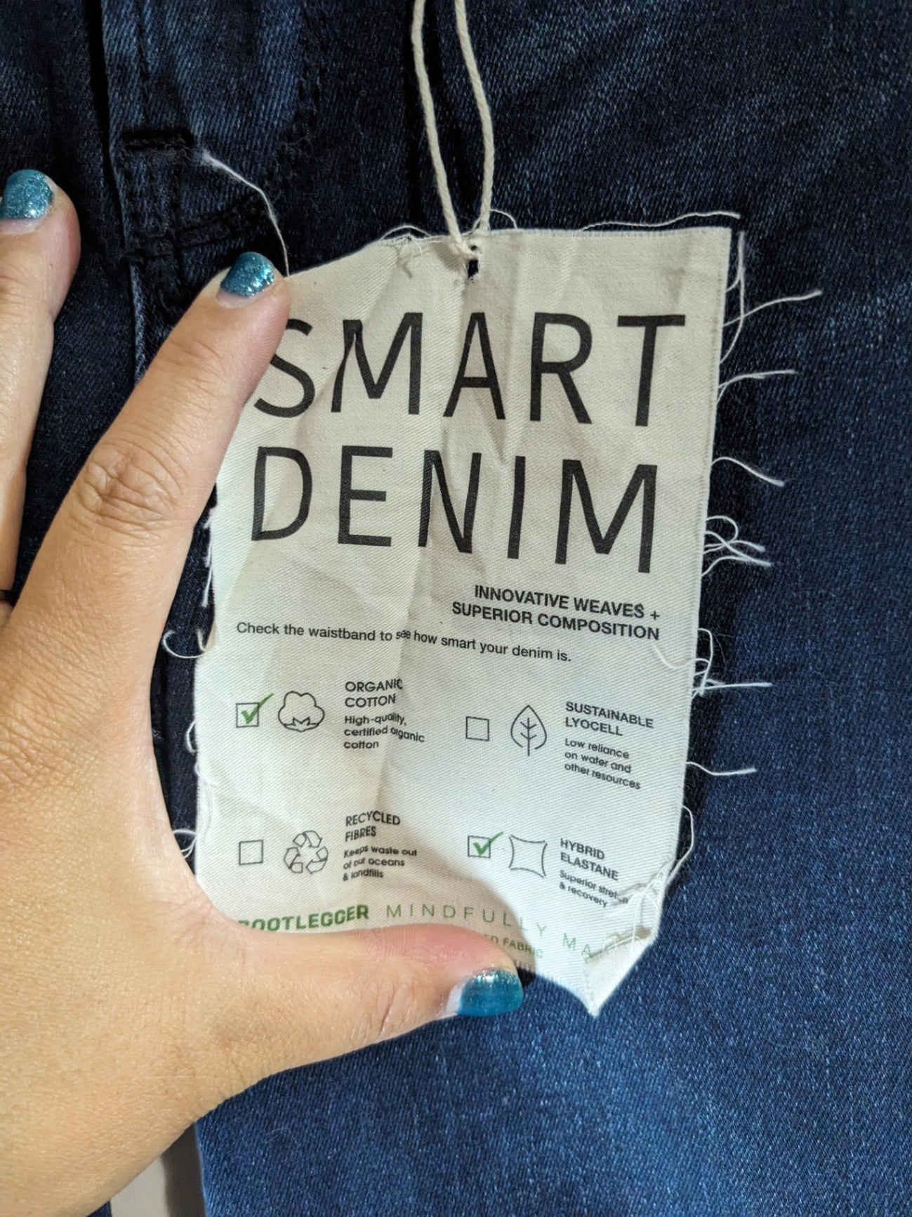 NWT Bootlegger smart denim straight jeans - SZ 24