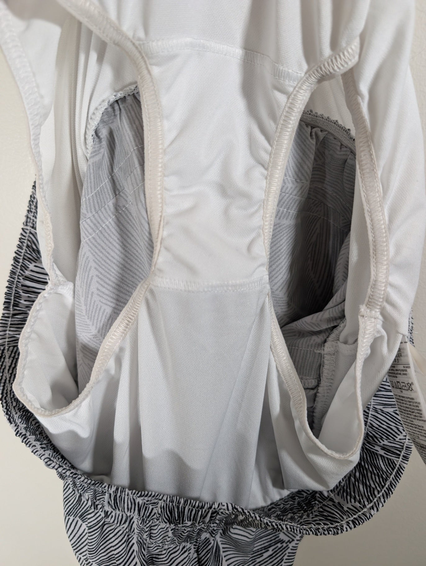 Gap leaf shorts - Small