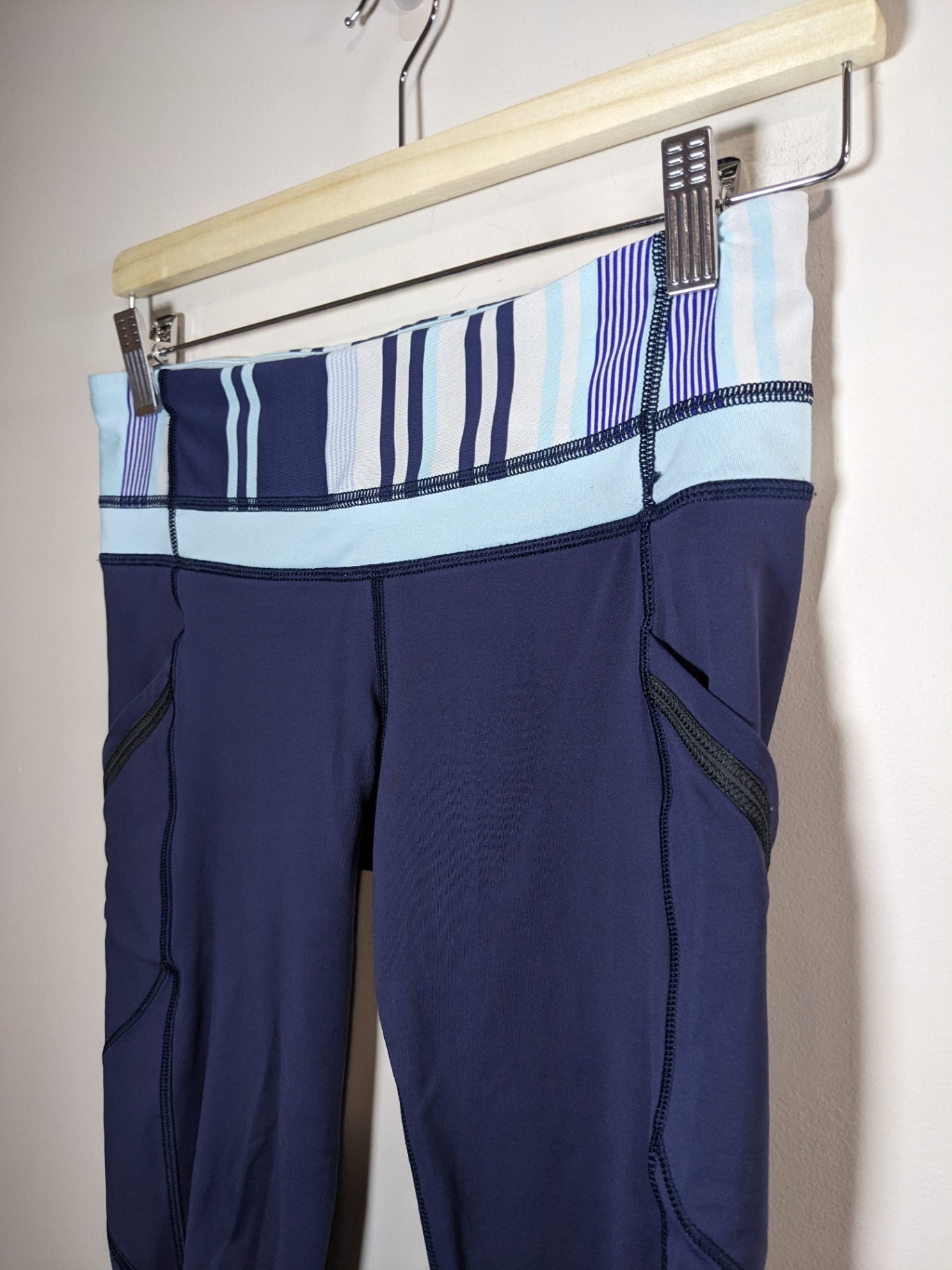Lululemon Blue/White Stripe Crop Sz 6