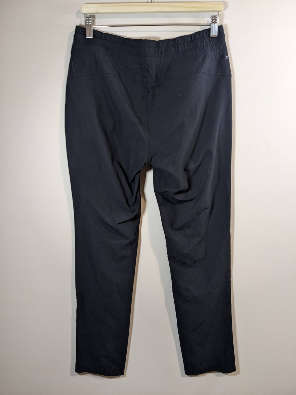 MEC Regular Fit Nylon Pants Size 10