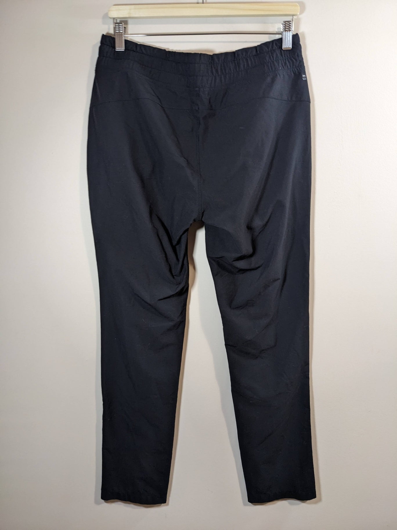 MEC Regular Fit Nylon Pants Size 10