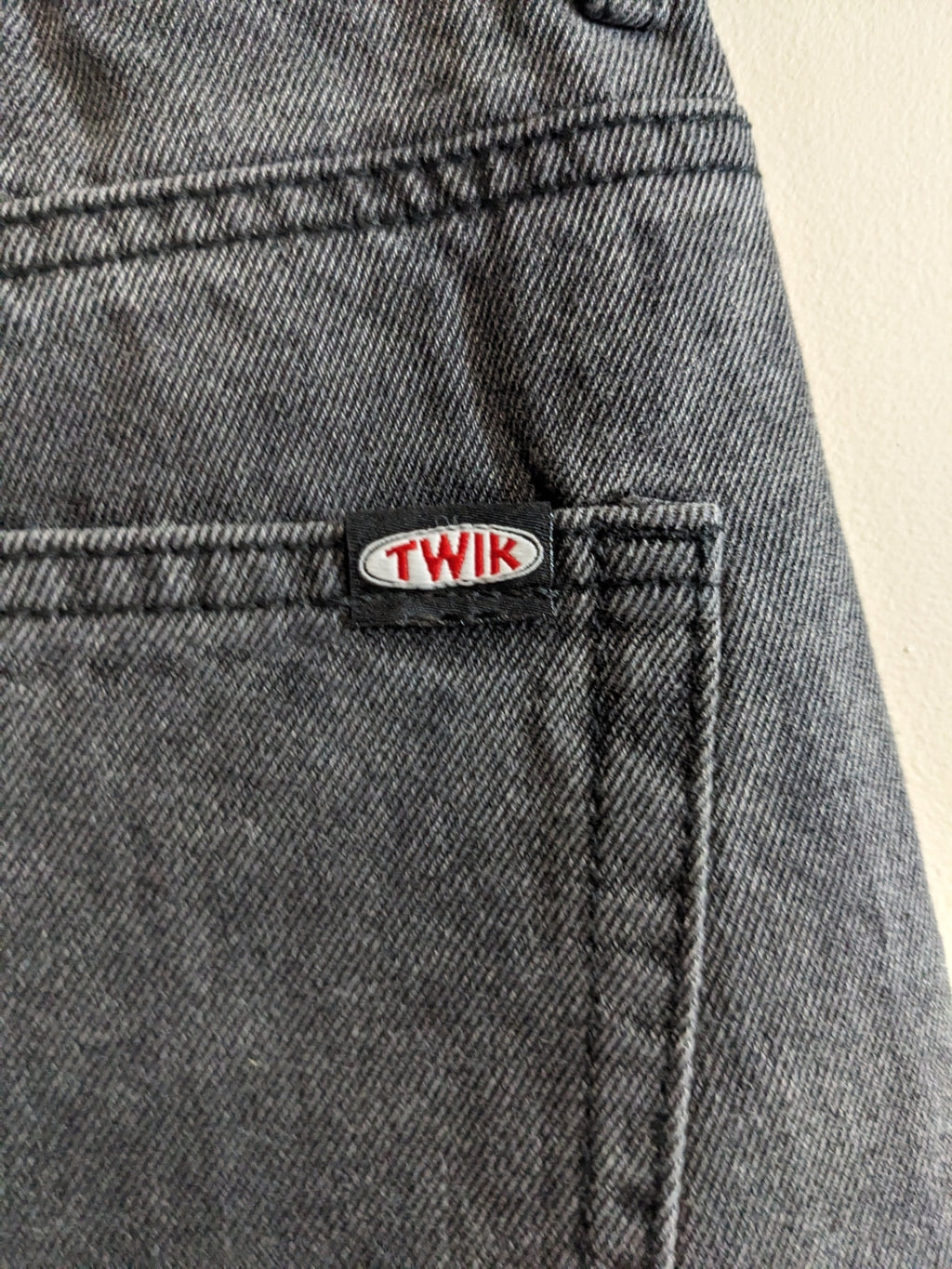 NWT Twik old school vintage mom fit jeans - SZ 26