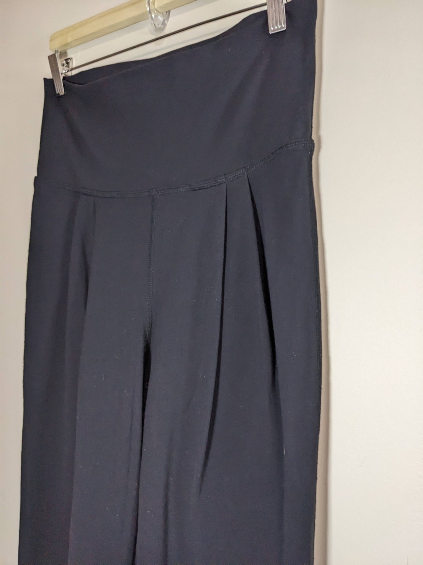 Lululemon Black Harlem Pants - Sz 6