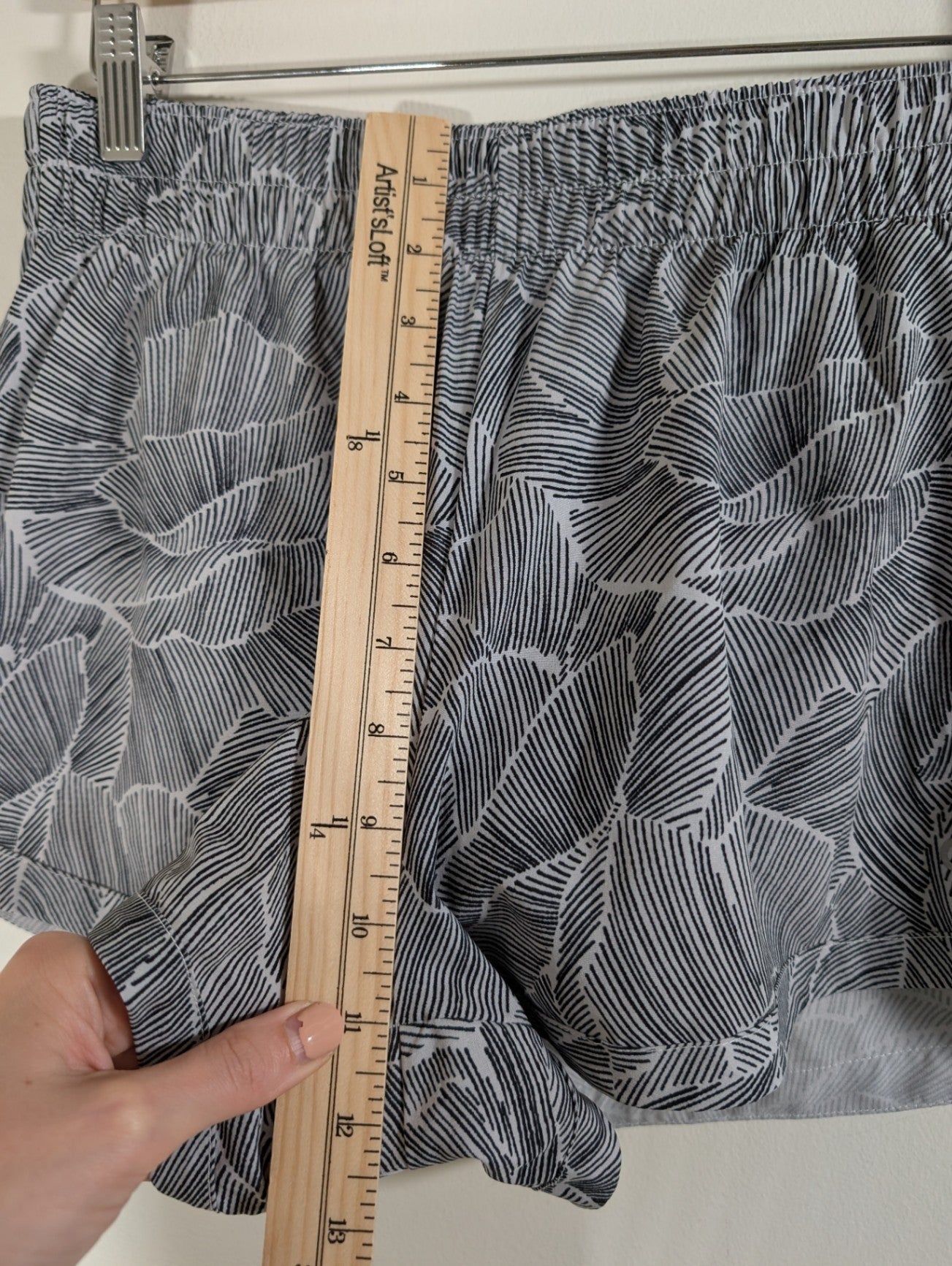Gap leaf shorts - Small