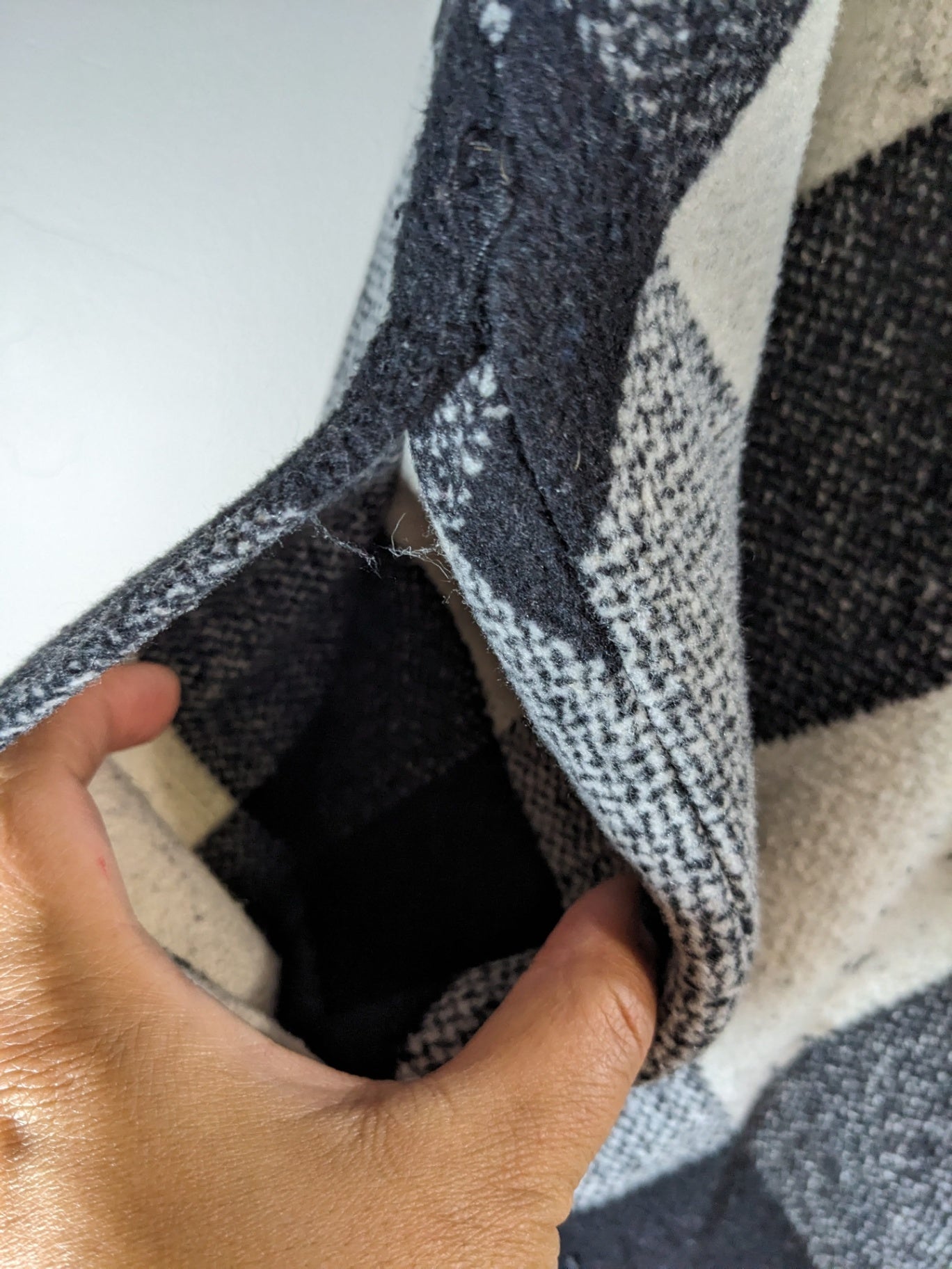 Taile Checked Open Vest - Small