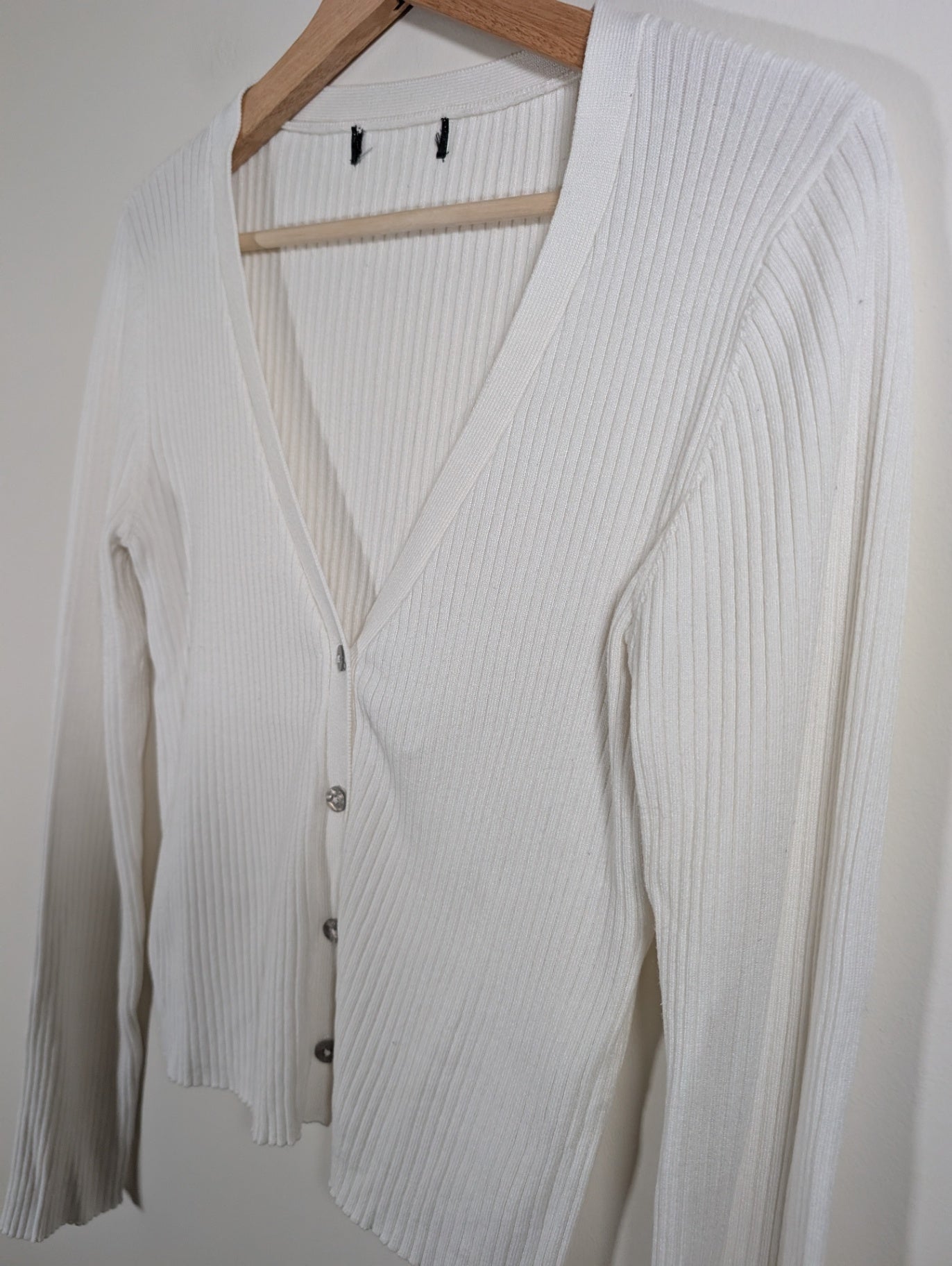 No label white cardigan - appears small