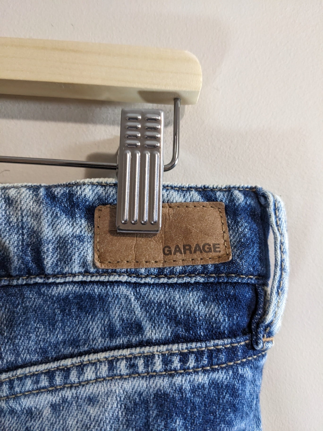 Garage Distressed Boyfriend Distressed Jeans - Sz 7