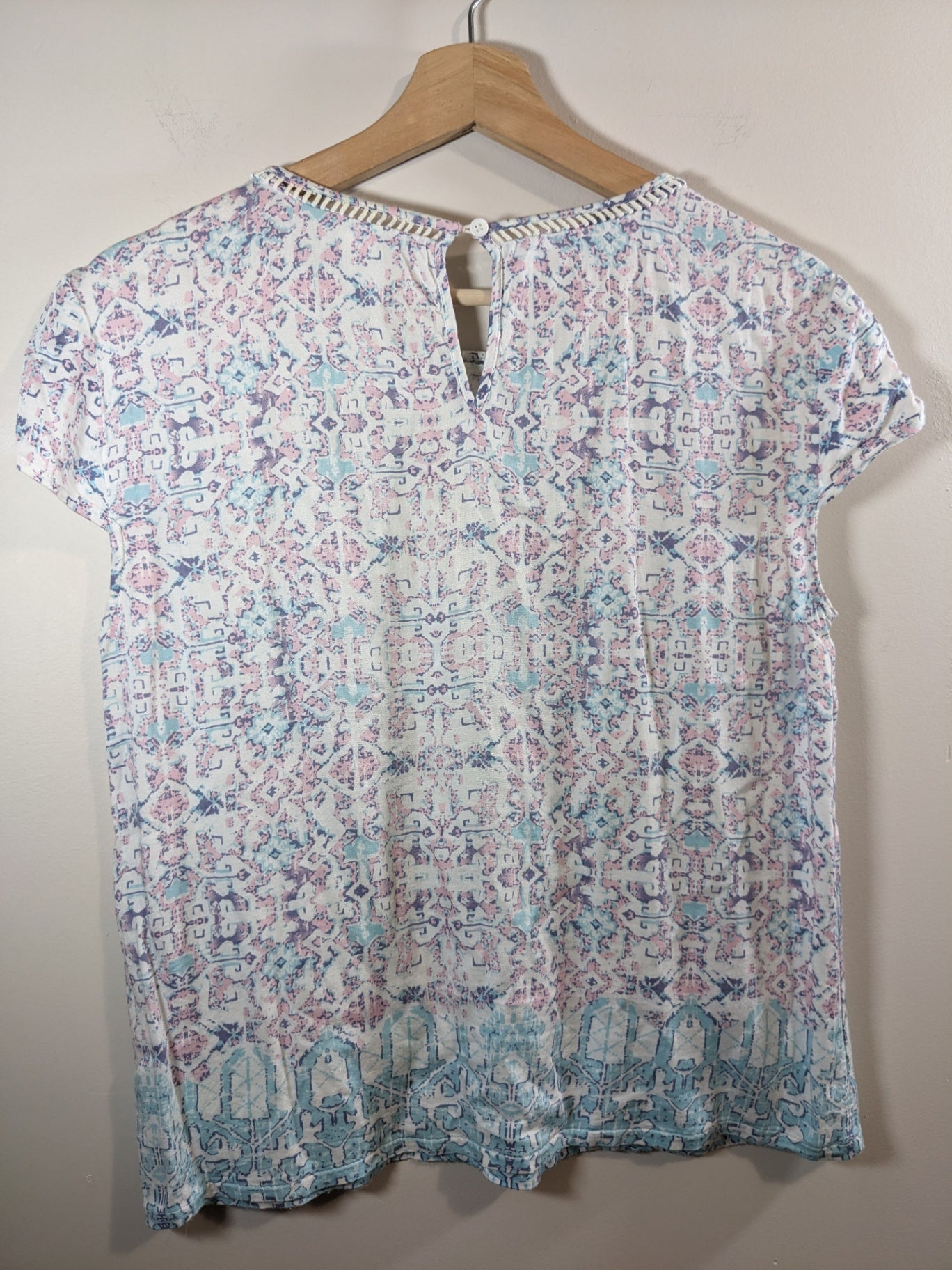 Tribal Jeans T-Shirt - Small