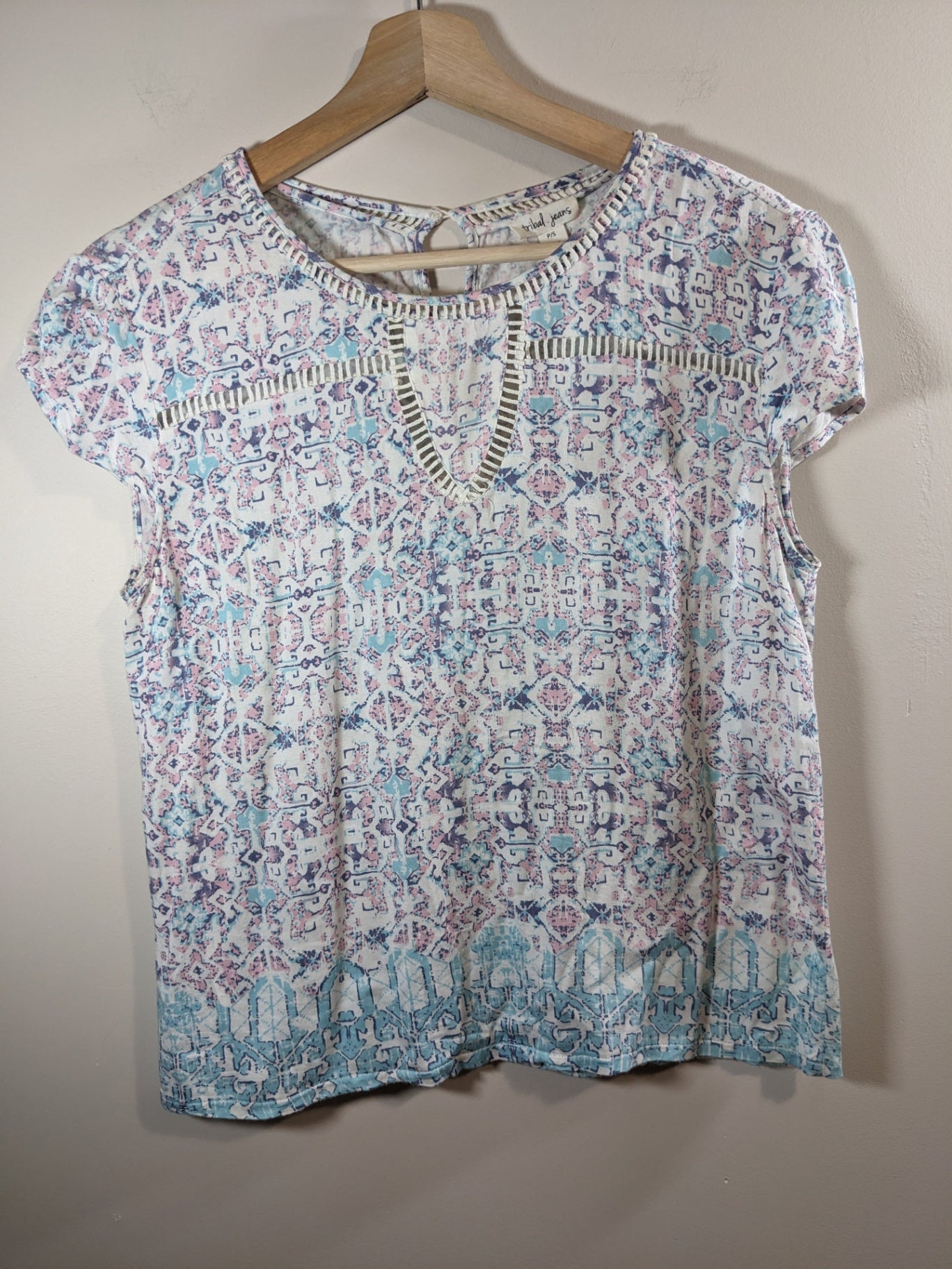 Tribal Jeans T-Shirt - Small