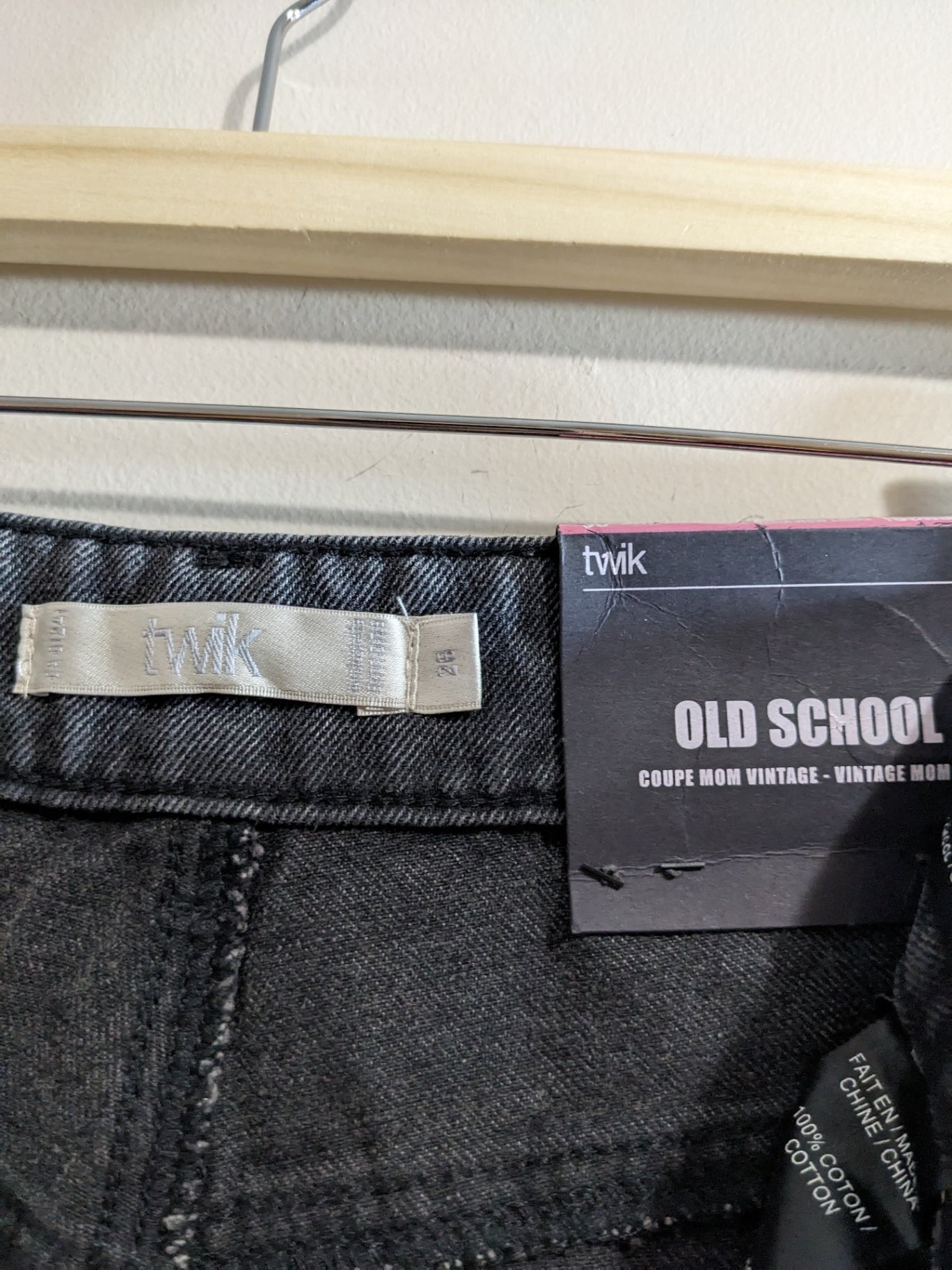NWT Twik old school vintage mom fit jeans - SZ 26