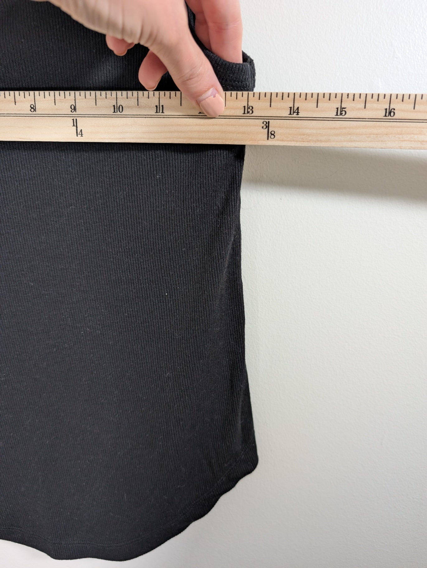 Old Navy Black Tank Top - Small