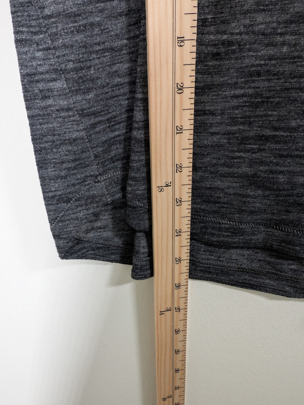 Lululemon heathered grey t-shirt - appears SZ 6