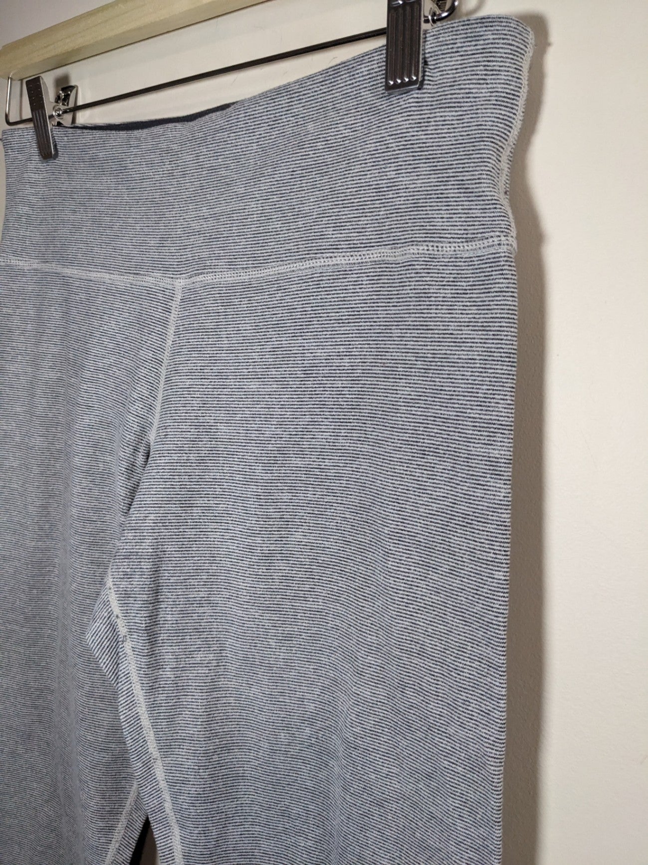 Lululemon Wunder Under Crop Sz 8