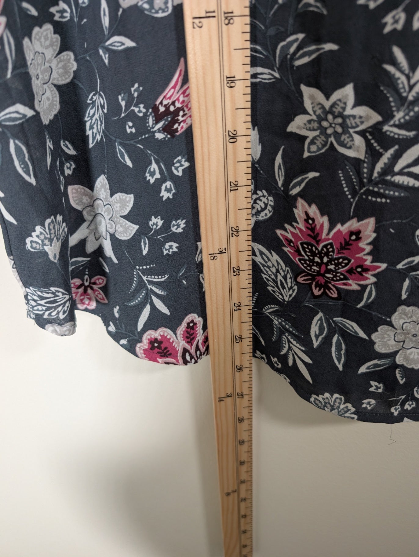 LOFT floral blouse - Small