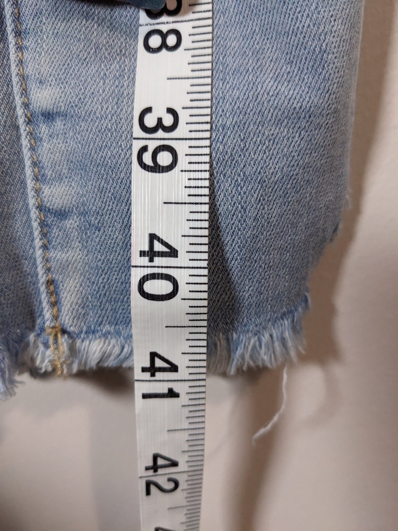 American Eagle Distressed Jeans - Sz 12